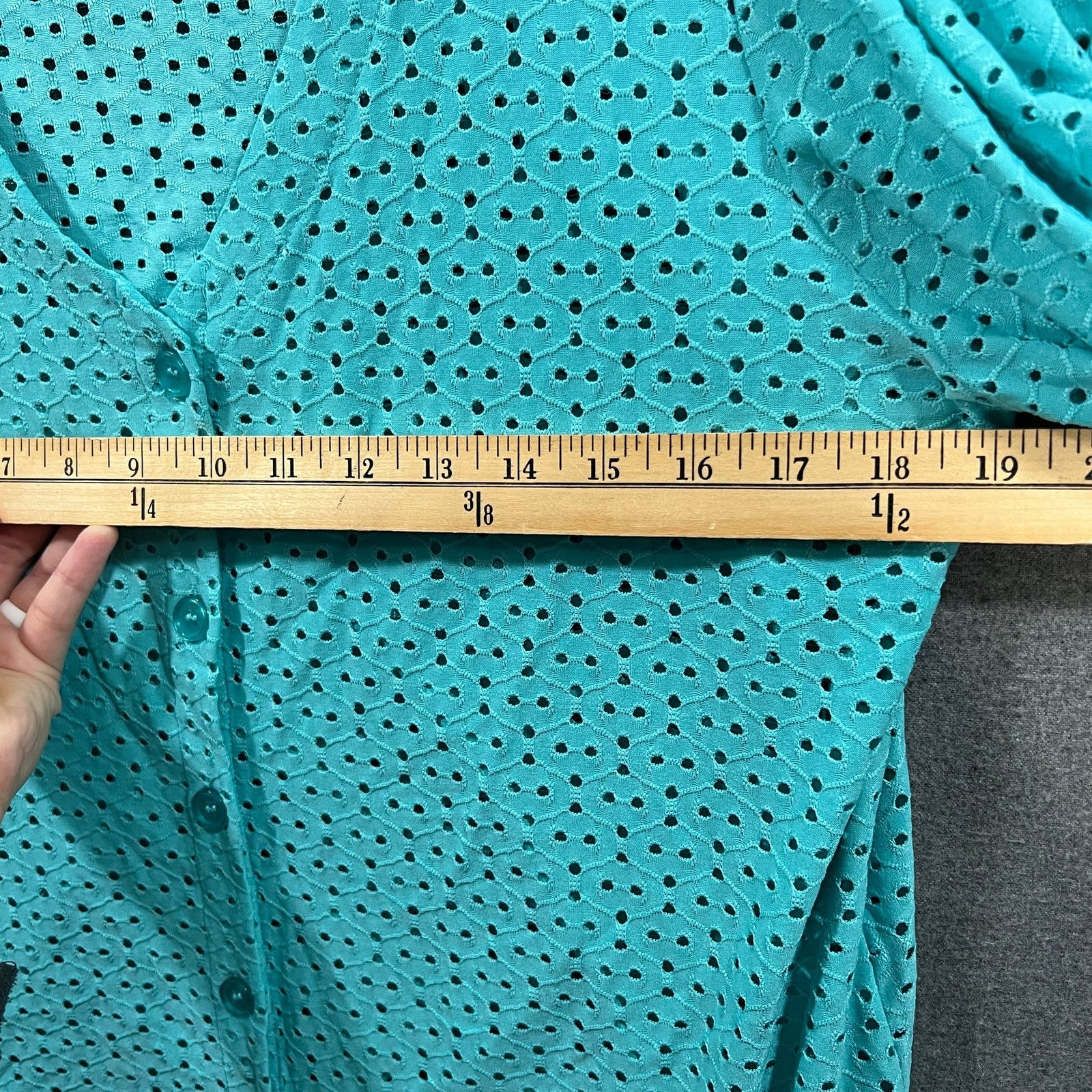 Other Susan Graver Eyelet Knit Button-Front Top with Blouson T Size L / US 10 / IT 46 - 5 Thumbnail