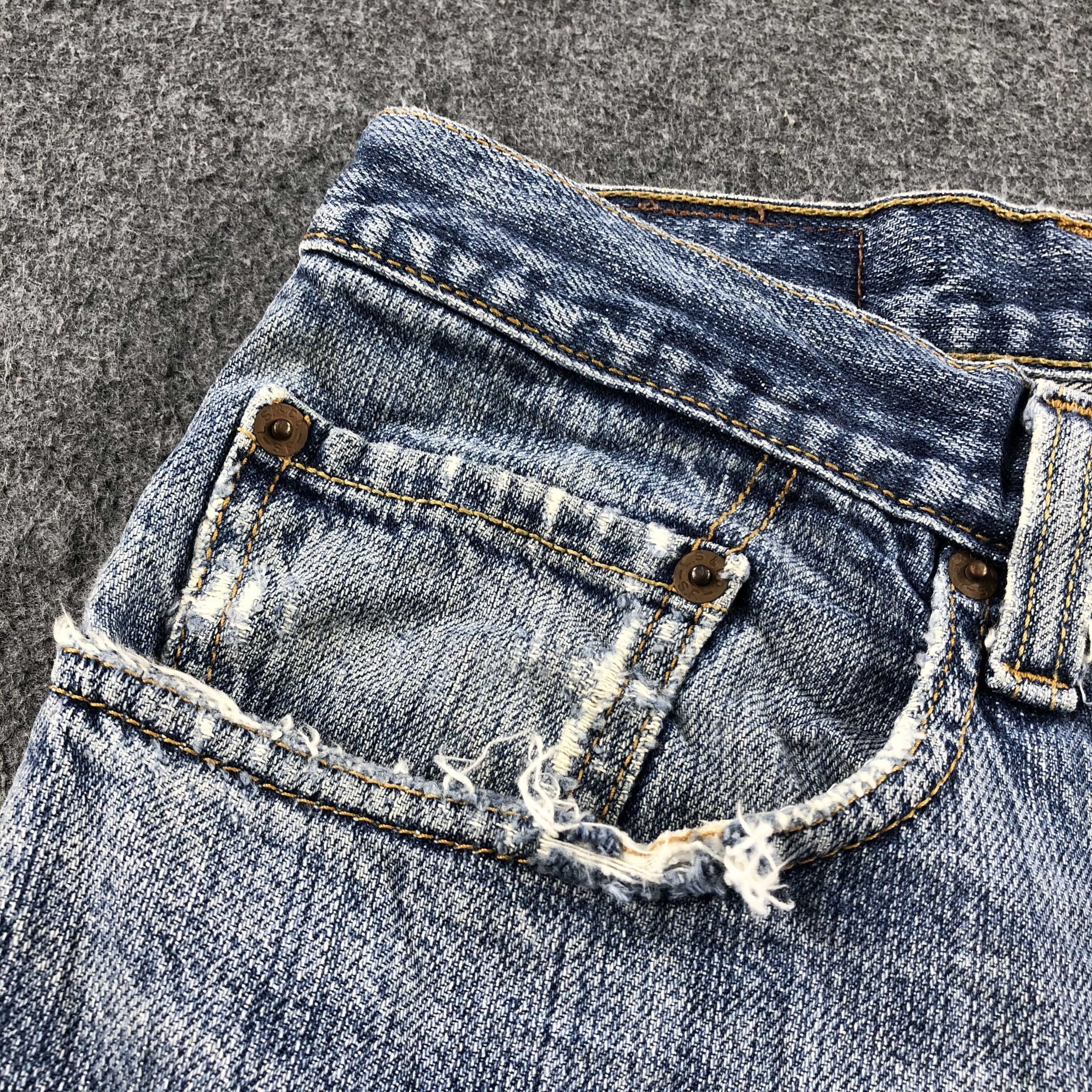 Levi's Vintage Blue Wash Levis 550 Jeans-J2067 Size US 43 - 10 Thumbnail
