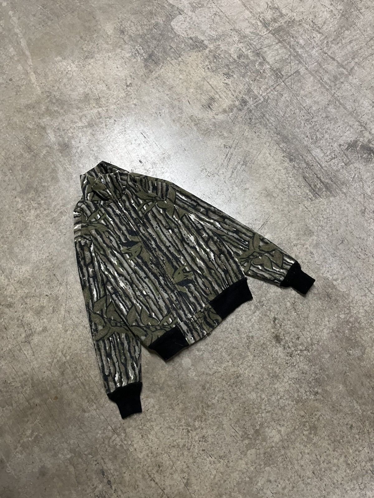 Realtree × Vintage Realtree camo vintage fleece zip up jacket hype rare Size US L / EU 52-54 / 3 - 1 Thumbnail