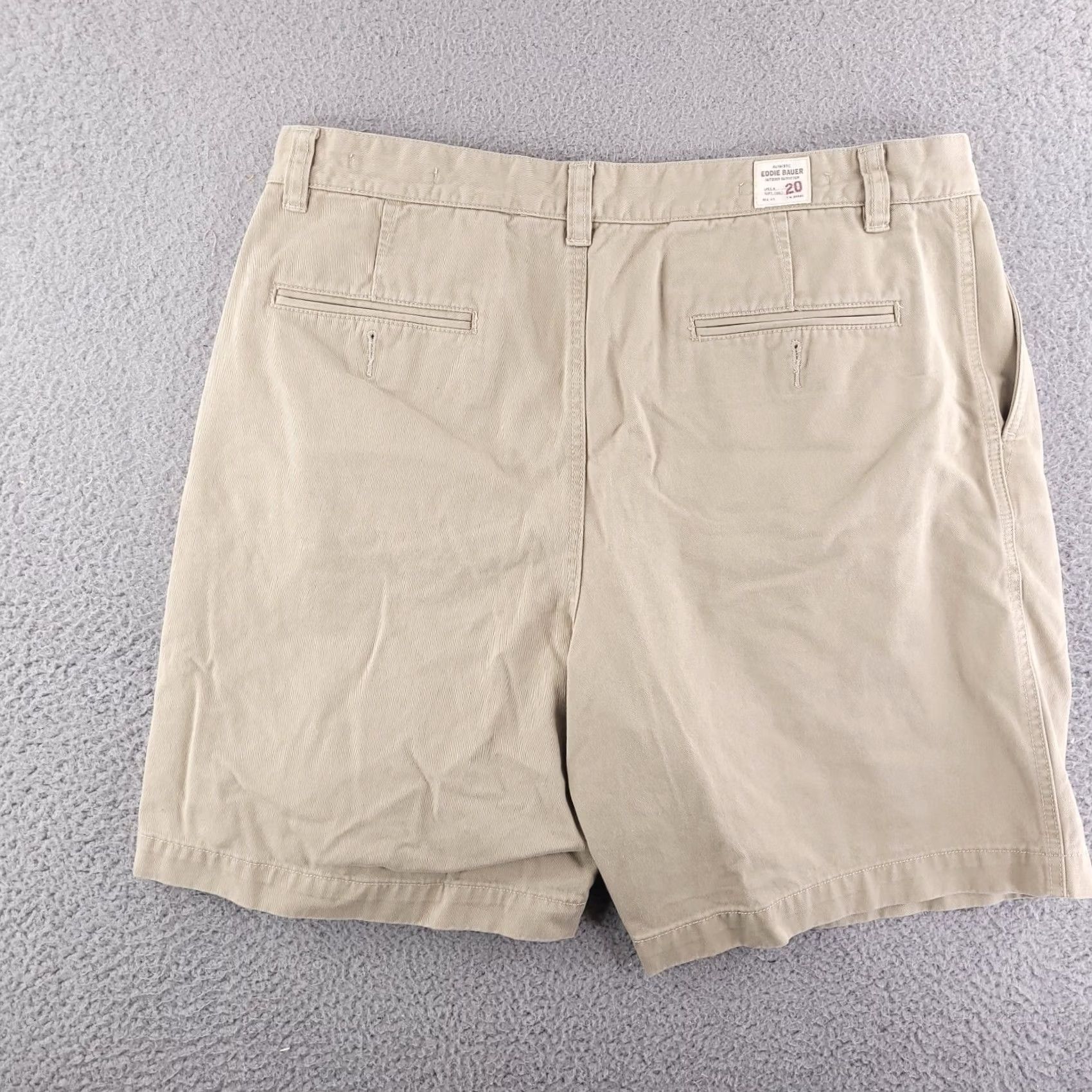 Eddie Bauer Eddie Bauer Shorts Mens 38 Brown Pleated Chino Casual Outdoor Shirt Size US 38 / EU 54 - 4 Thumbnail