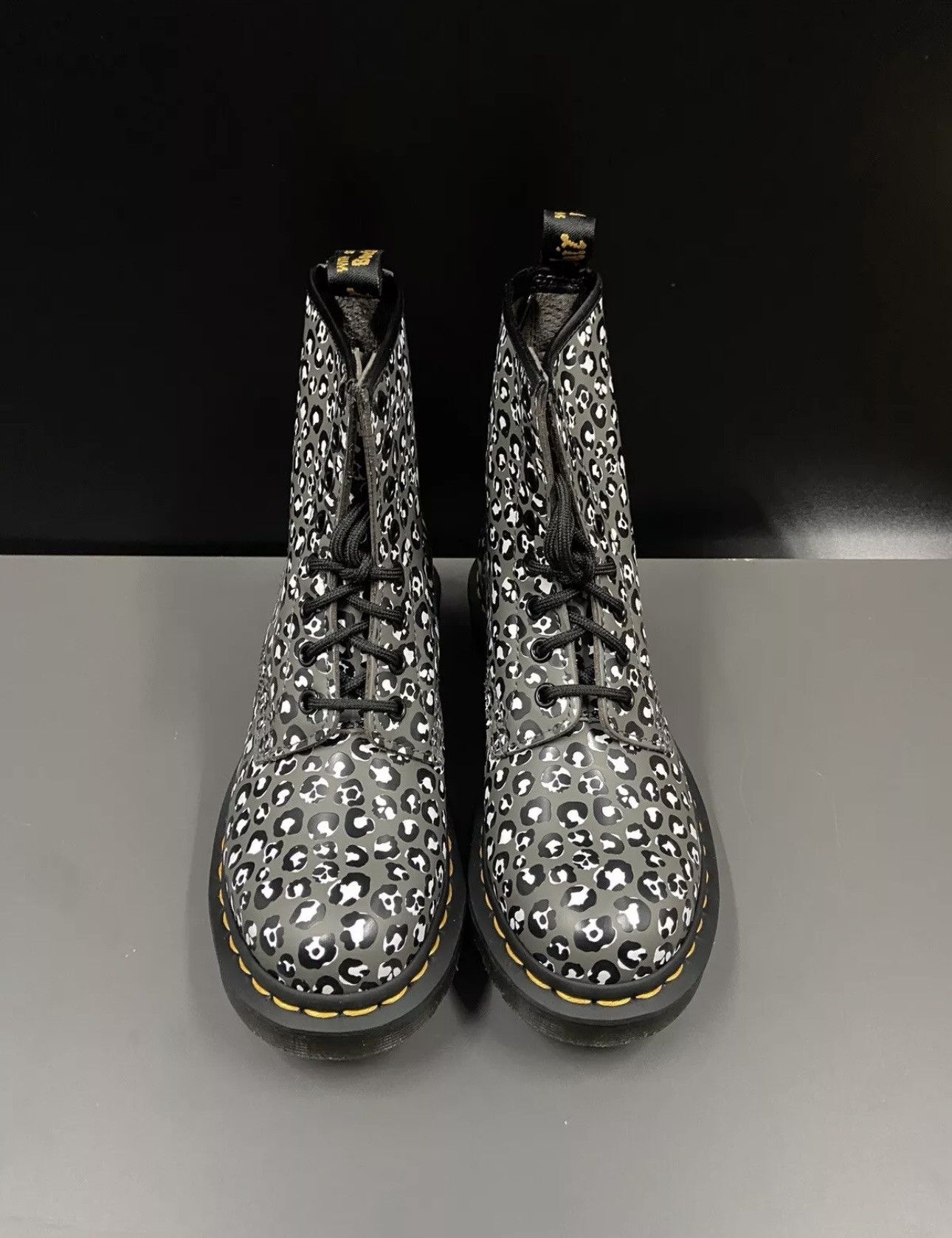 Dr. Martens Dr Marten Boot (6) Size US 6 / IT 36 - 4 Thumbnail