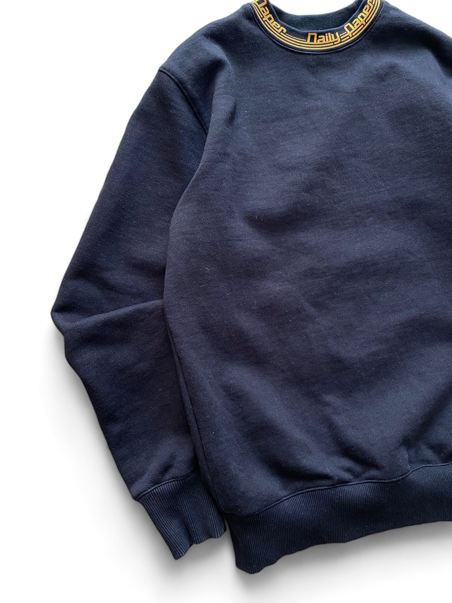 Daily Paper × Japanese Brand Vintage Daily Paper Neck Logo Sweatshirt Size US S / EU 44-46 / 1 - 4 Thumbnail