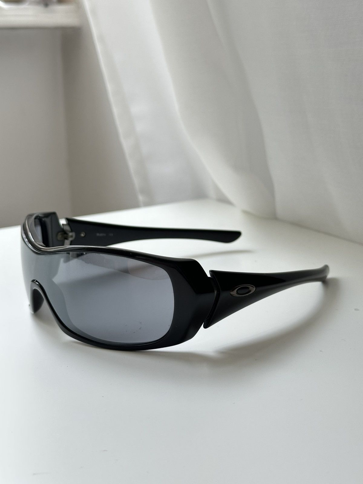 Oakley Riddle Unisex Rare Black USA Mask Sunglasses