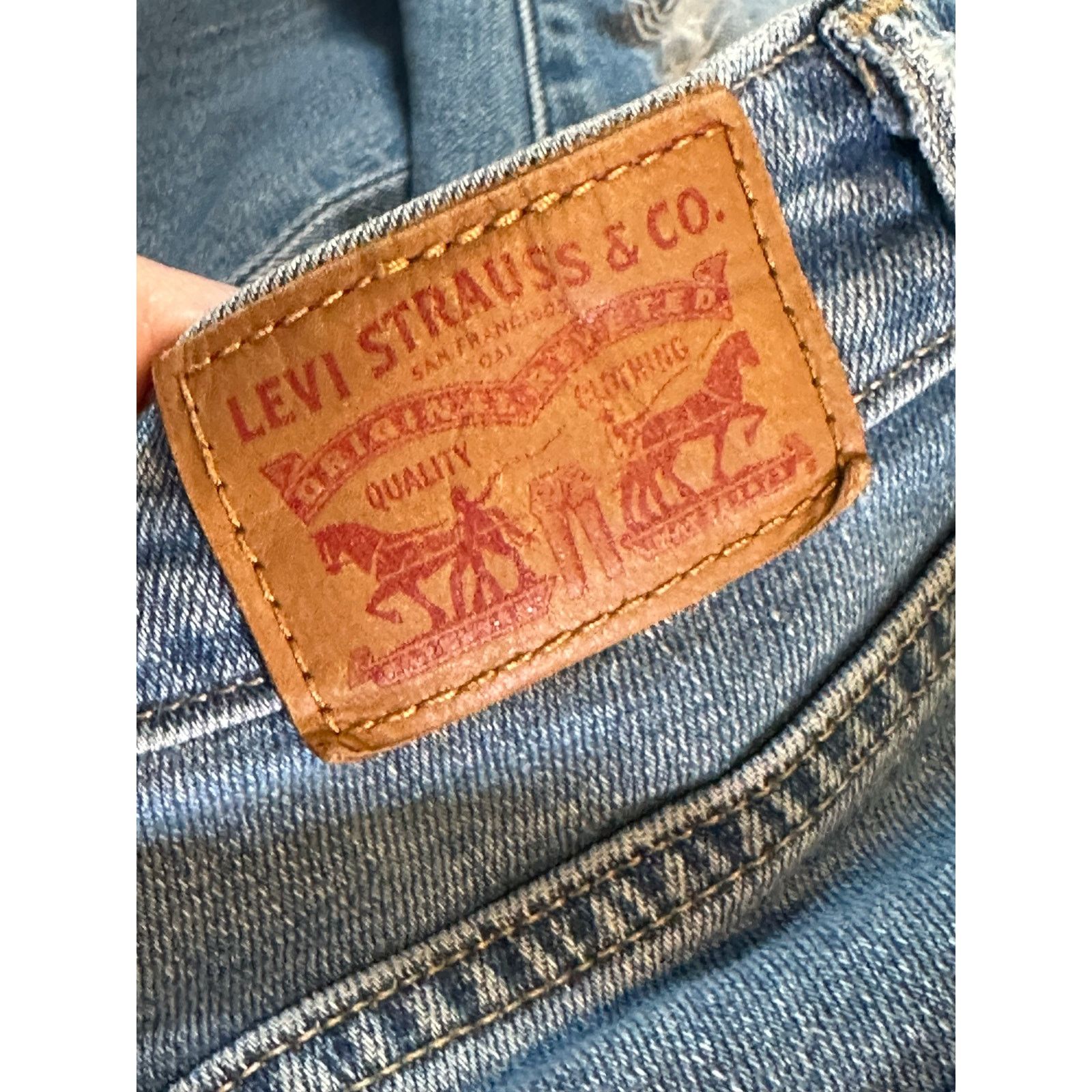 Levi's Levi Strauss 721 high rise distressed jeans size 25 - 2 Size 26" / US 2 / IT 38 - 3 Thumbnail