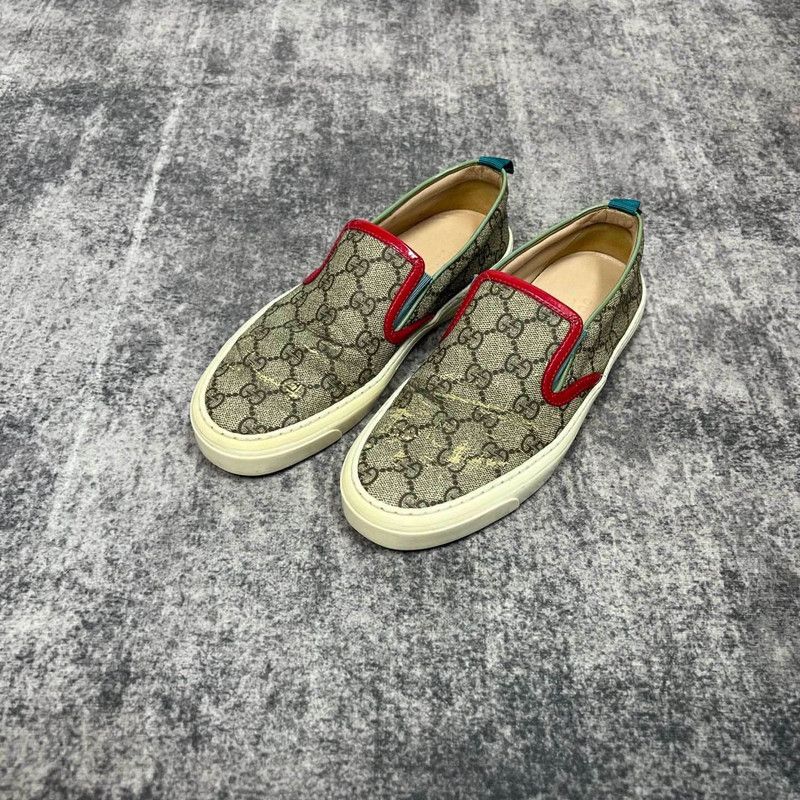 Gucci Gucci Stylish Slip-On Sneakers for Women 0079 Size US 5 / IT 35 - 1 Thumbnail