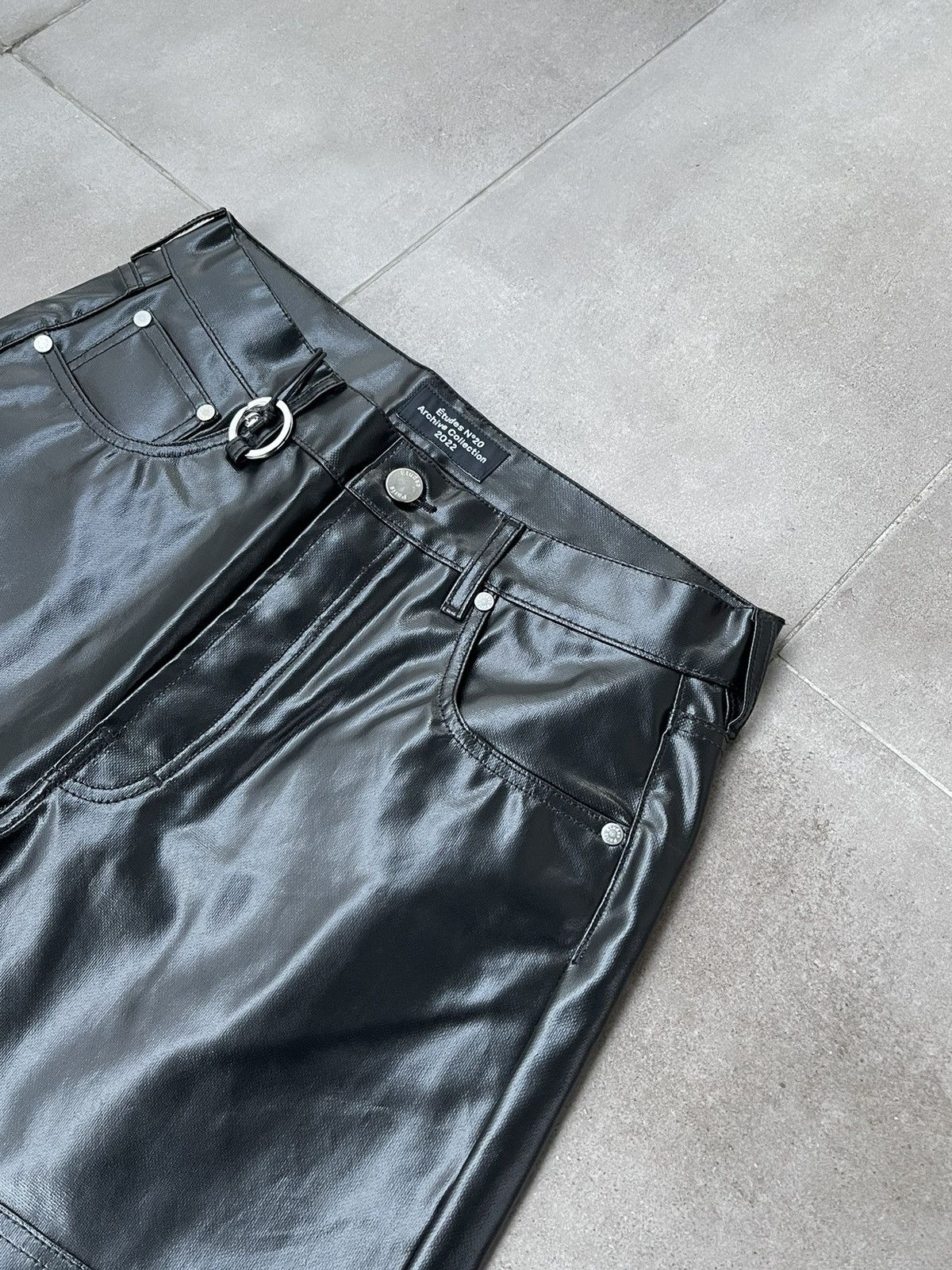 Etudes !DS! SS22 Etudes Corner Coated Faux Leather Black Pants Size US 30 / EU 46 - 13 Thumbnail