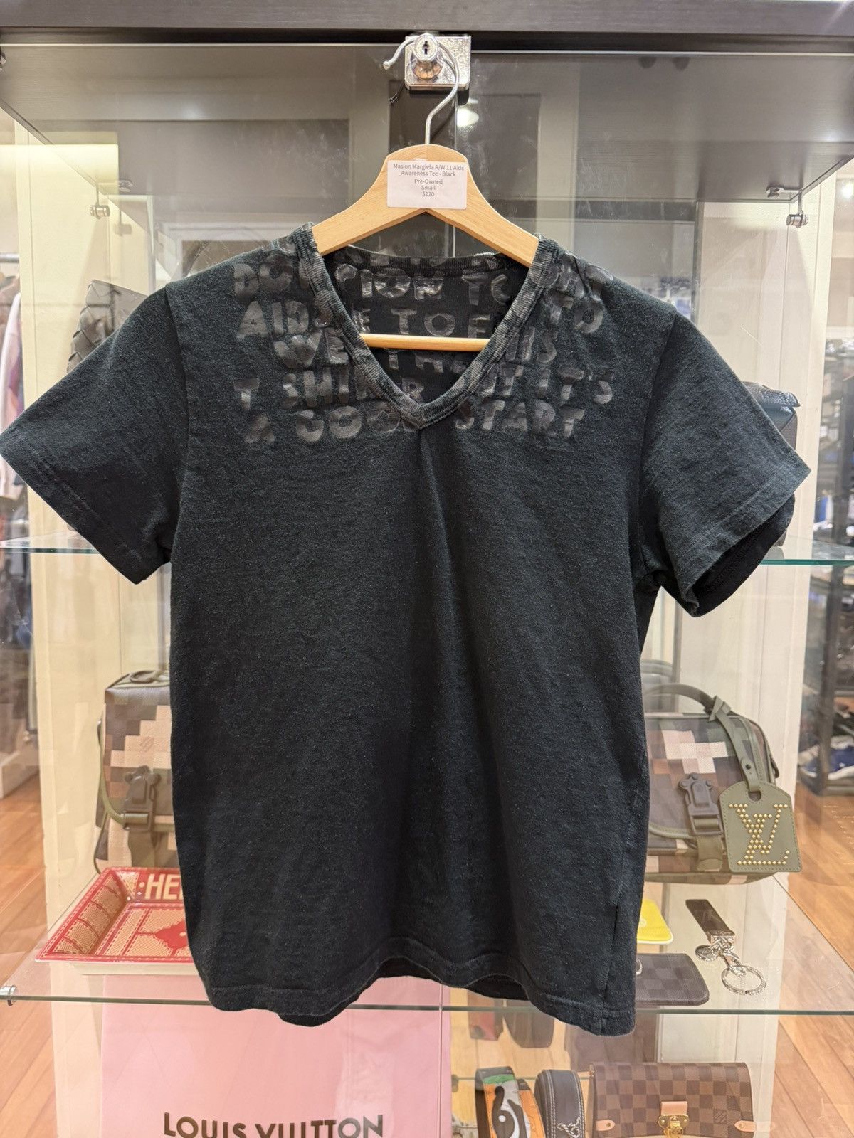 Maison Margiela Maison Margiela A/W11 Aids Awareness Tee - Black Size US S / EU 44-46 / 1 - 1 Thumbnail