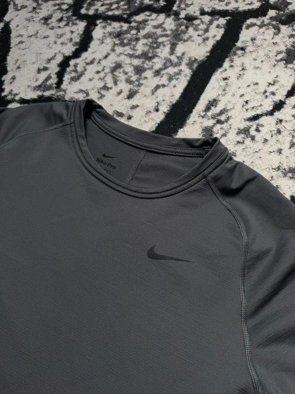 Nike Nike Pro sweatshirt gray dri-fit logo L Size US L / EU 52-54 / 3 - 3 Thumbnail