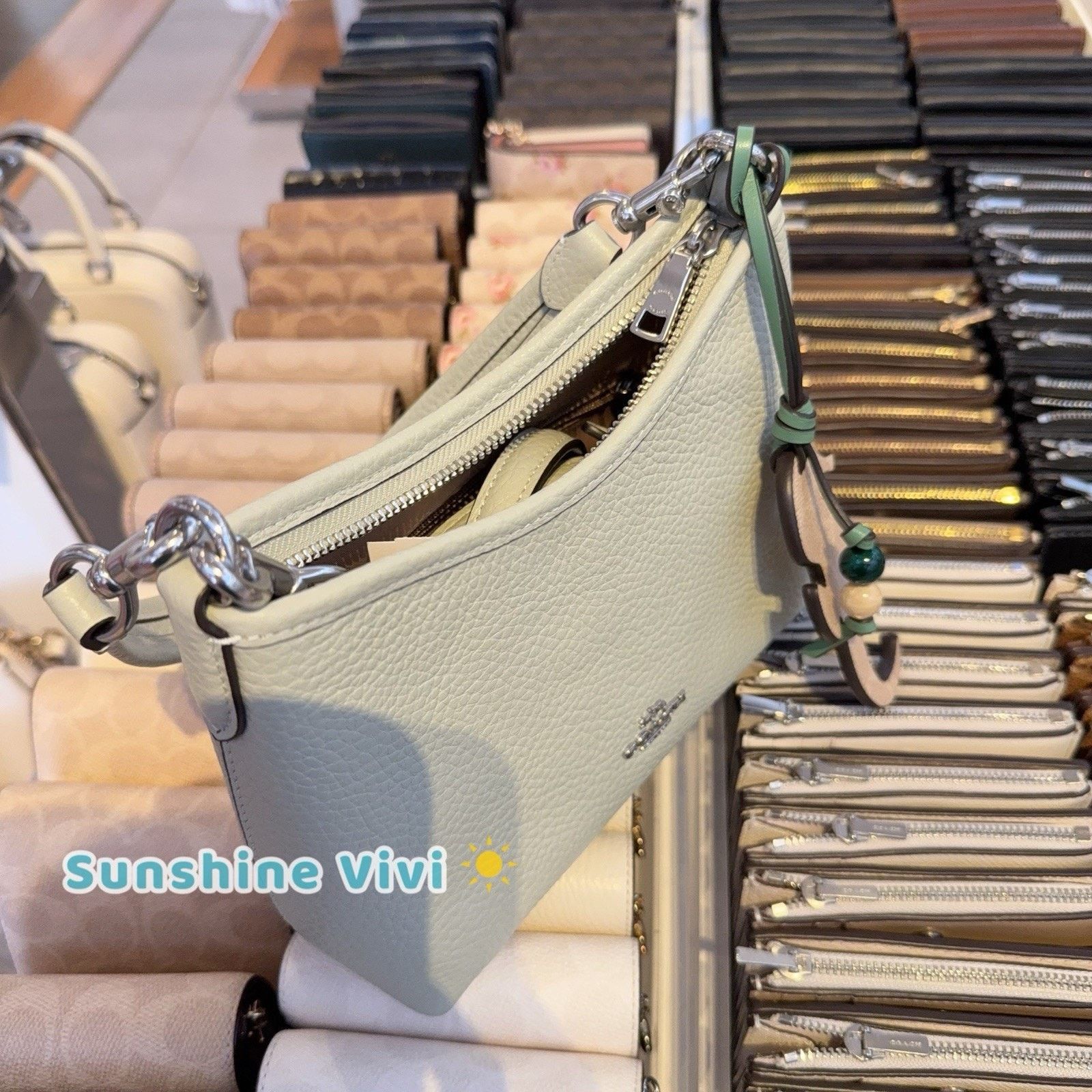Coach NWT COACH Laurel Small Shoulder Bag Seahorse CBI04 Pistachio Size ONE SIZE - 2 Thumbnail