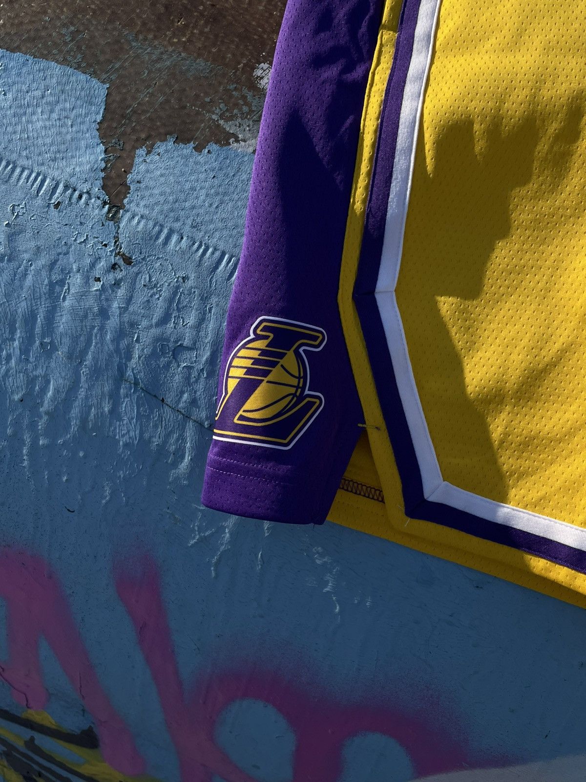 NBA LACKERS JERSEY 24 KOBE Size US XL / EU 56 / 4 - 10 Thumbnail