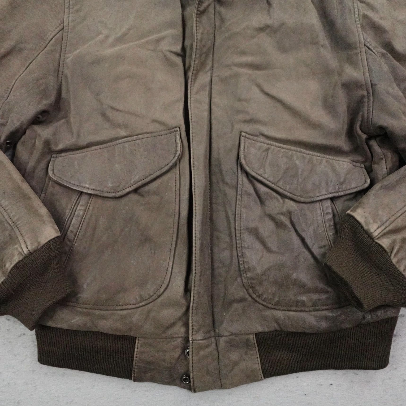 Vintage VINTAGE Hunt Club Jacket Mens 42R Tall Brown Leather Bomber Camo Lined Coat Size US XS / EU 42 / 0 - 3 Thumbnail