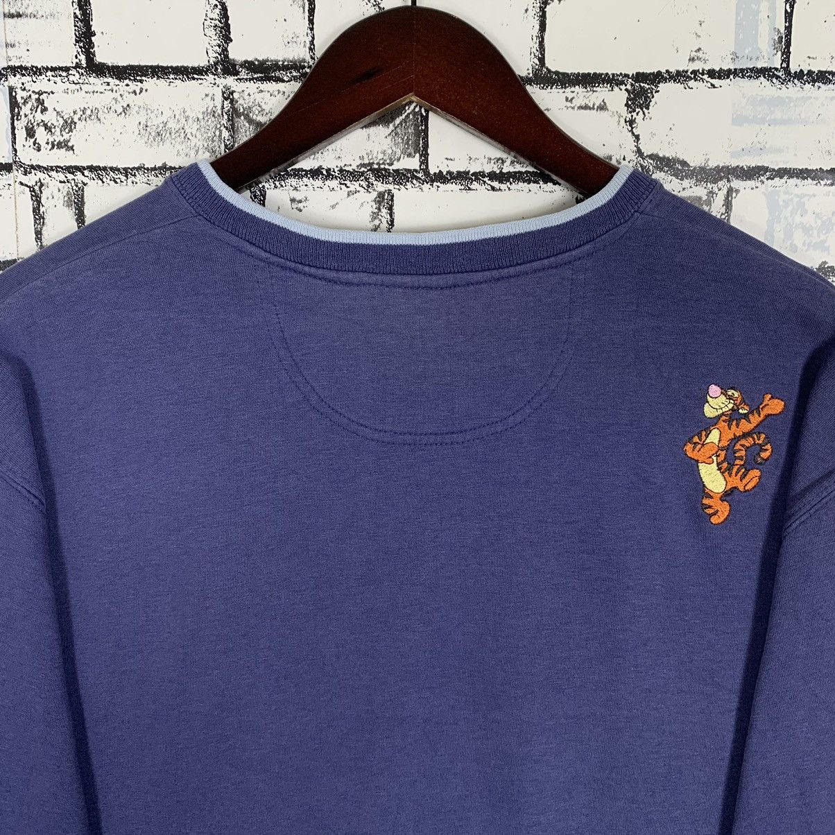 Cartoon Network × Disney × Vintage Vintage Disney Pooh Unlimited Tiger Embroidered Sweatshirt Size XL / US 12-14 / IT 48-50 - 8 Thumbnail