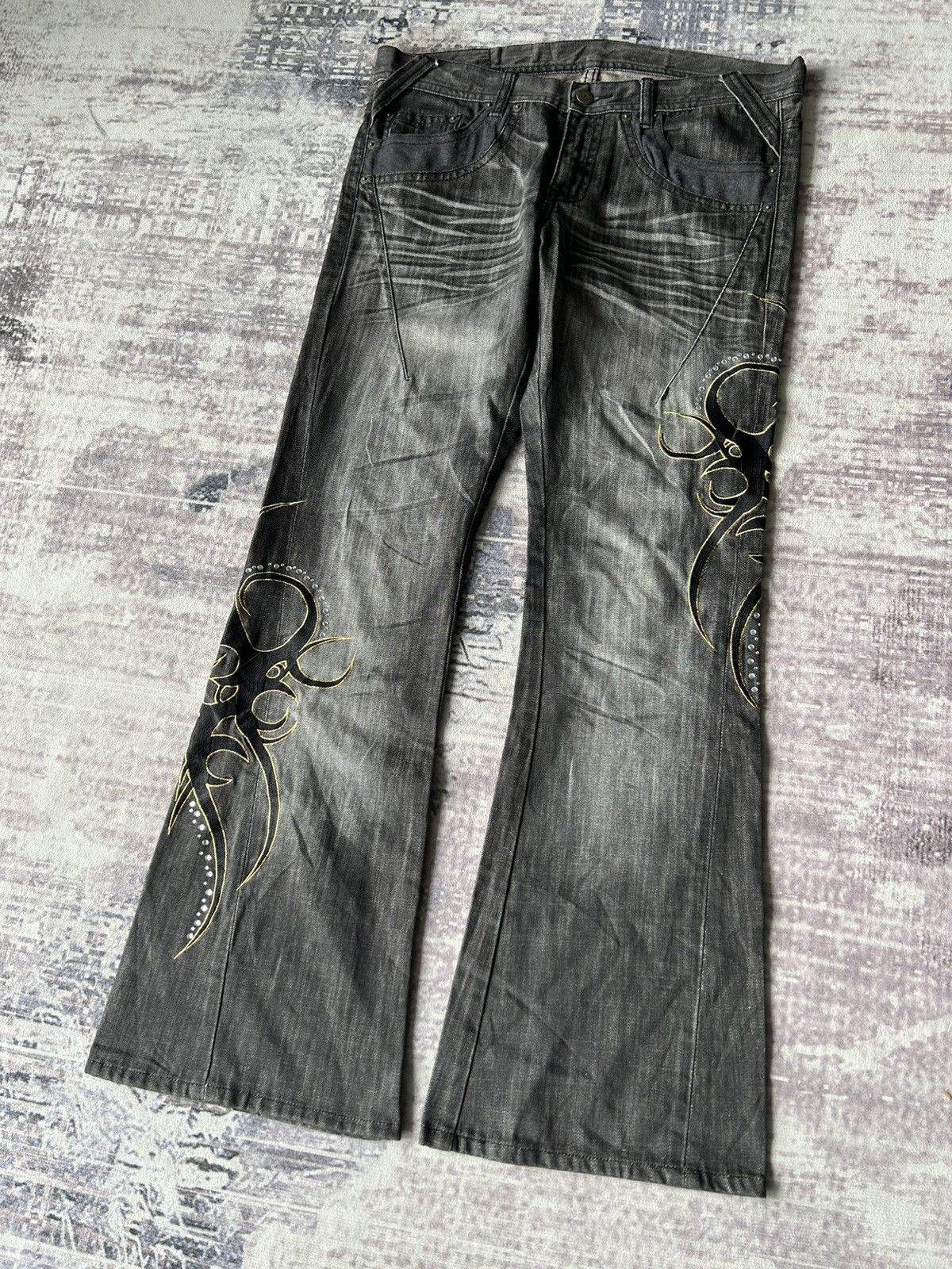 Tornado Mart ( Rare🤩 ) Tornado Mart Art Tribal Flared Jeans Size US 33 - 4 Thumbnail