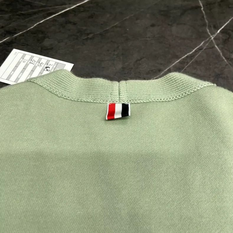 Thom Browne Thom Browne size3 A green tea sweater Size US L / EU 52-54 / 3 - 4 Thumbnail