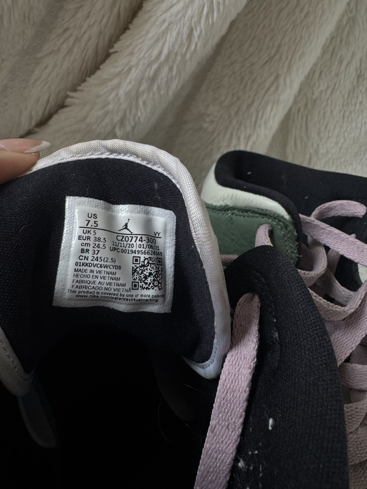 Nike Air Jordan 1 Mid SE “Dutch Green” Size US 7.5 / IT 37.5 - 4 Thumbnail