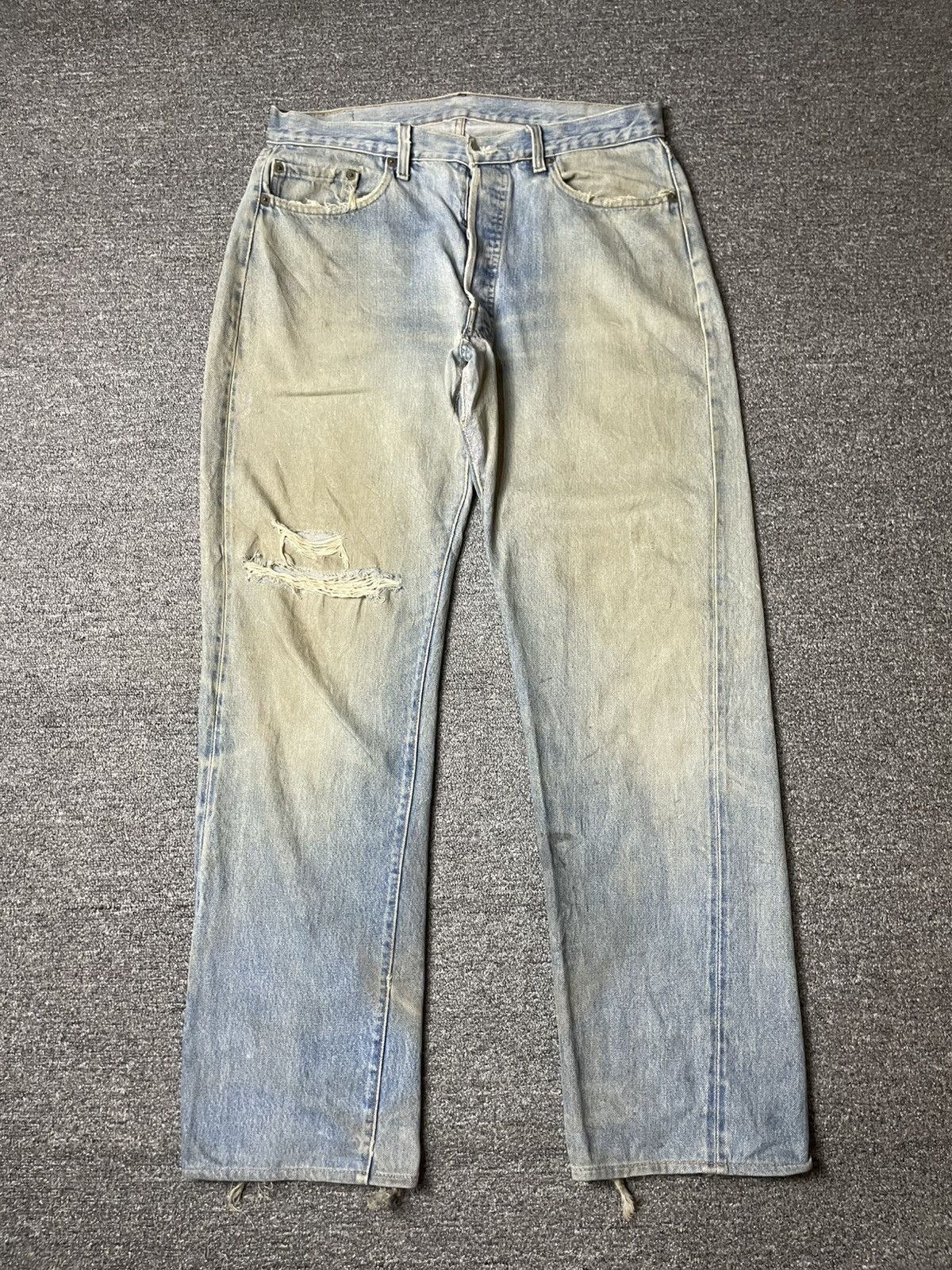 Levi's × Vintage Vintage LEVIS Distressed Denim Ripped Jeans (112) Size US 34 / EU 50 - 1 Thumbnail