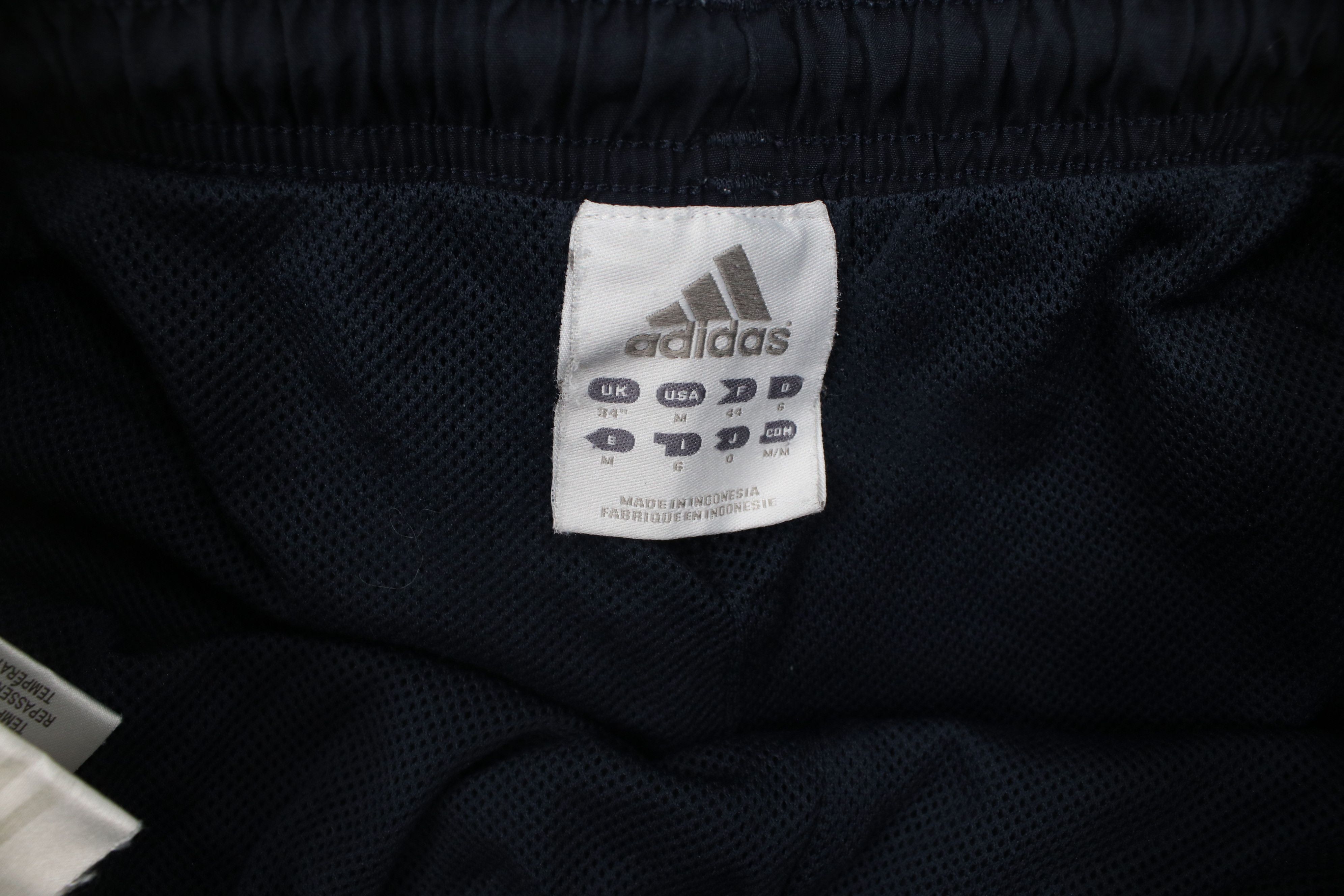 Adidas × Vintage Vintage Y2K 2002 Adidas Lined Running Soccer Tennis Shorts Size US 32 / EU 48 - 9 Thumbnail