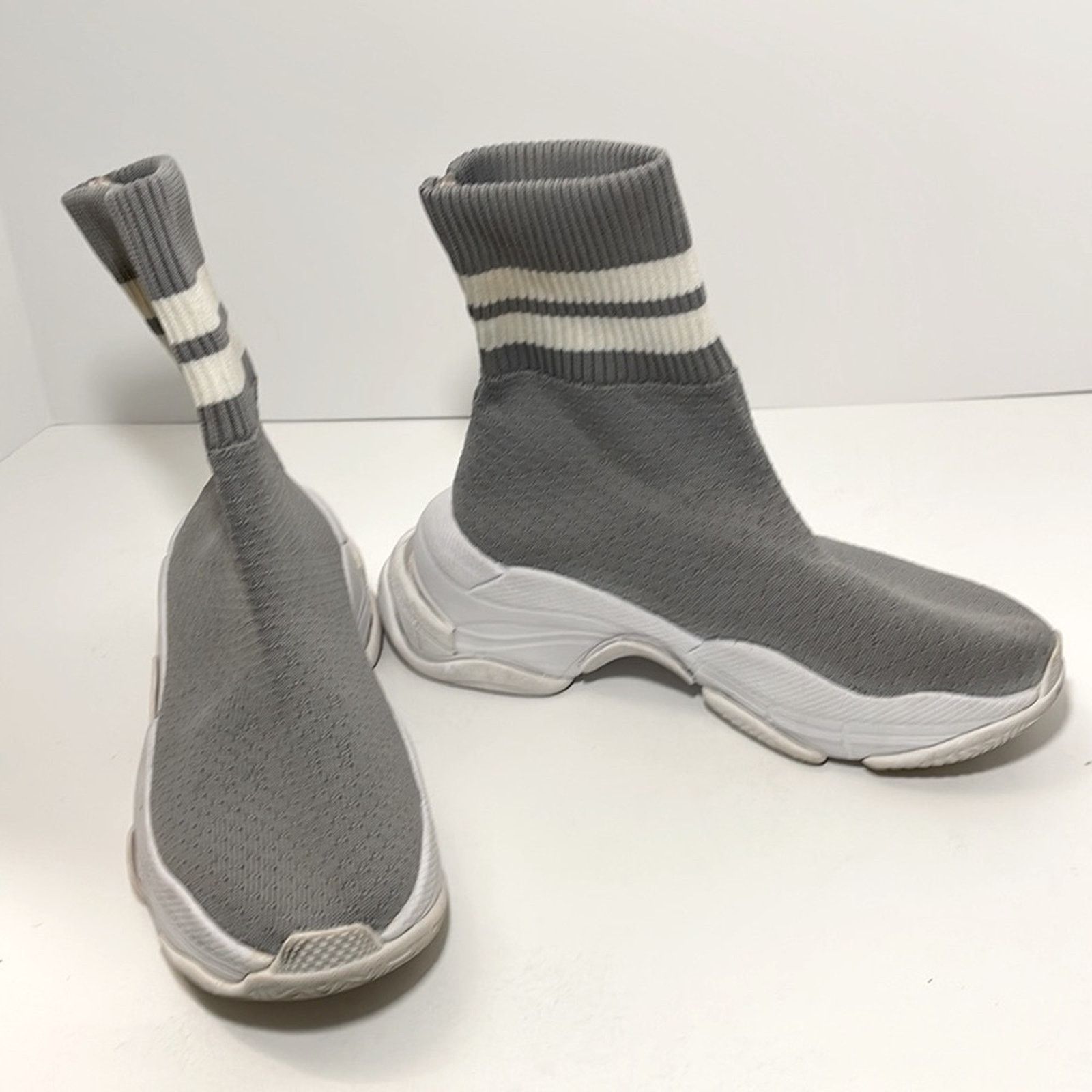 Jeffrey Campbell Jeffrey Campbell Tekno High Top Knit Sneaker Sz. 7 Worn Once Size US 7 / IT 37 - 5 Thumbnail