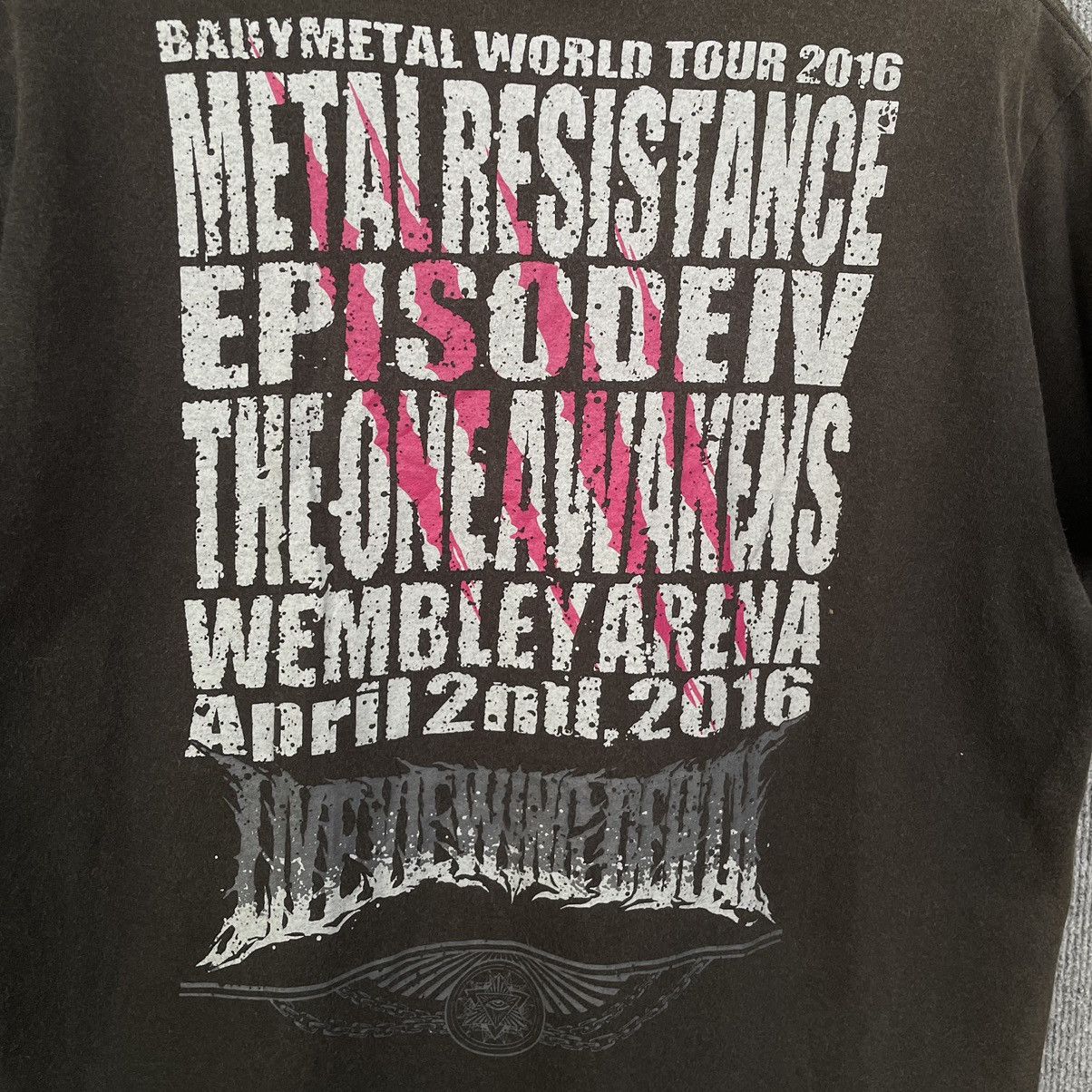 Band Tees × Japanese Brand Baby Metal World Tour 2016 T Shirt Size US M / EU 48-50 / 2 - 6 Thumbnail