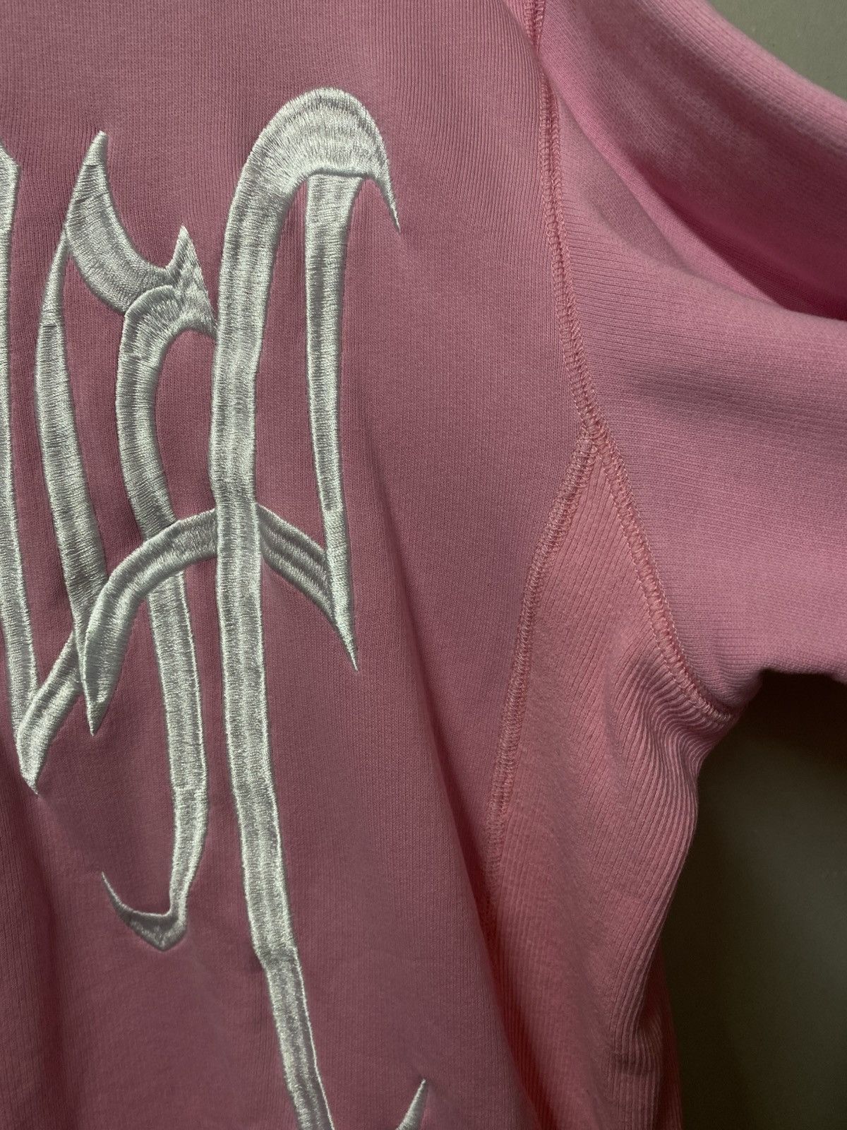 Revenge × Supreme Revenge Pink Embroidered Crewneck - Near Deadstock Size US L / EU 52-54 / 3 - 3 Thumbnail