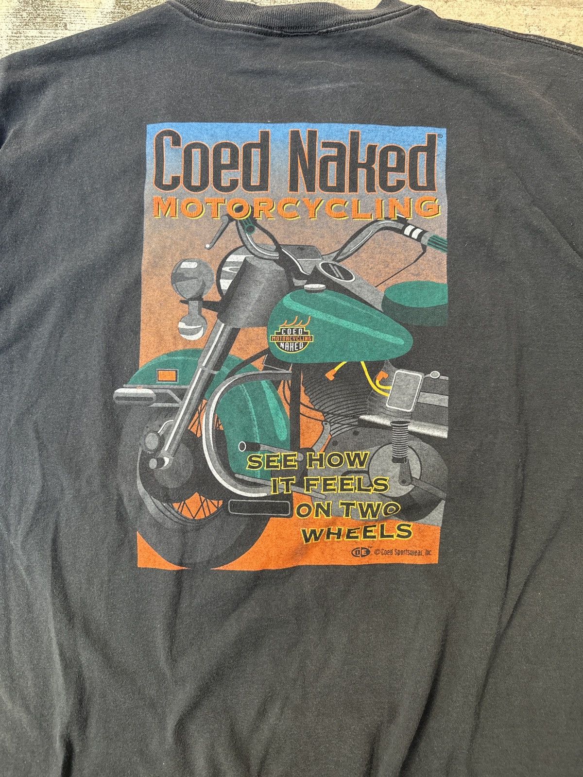 Harley Davidson × Vintage Vintage 90s Harley Davidson Coed Naked Motorcycle Tshirt Size US XL / EU 56 / 4 - 3 Thumbnail