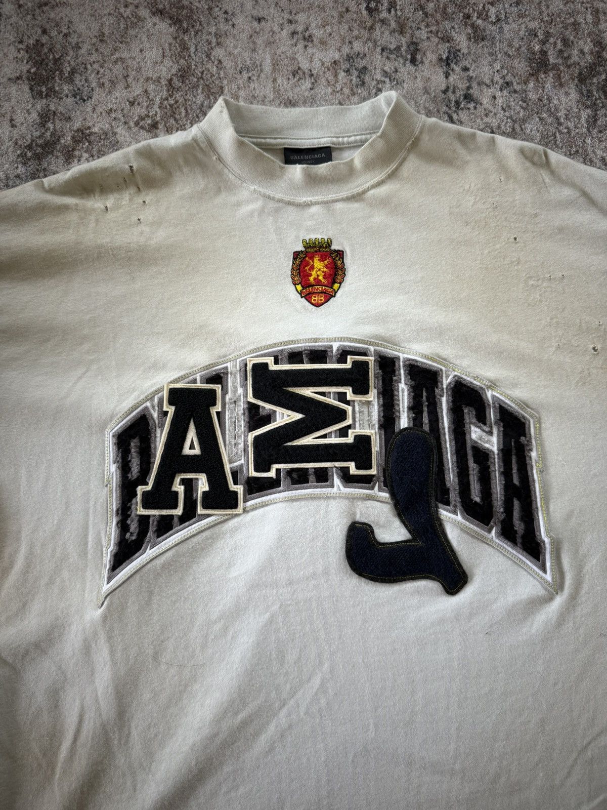 Balenciaga Balenciaga Manchester United short sleeved shirt Size US M / EU 48-50 / 2 - 2 Thumbnail