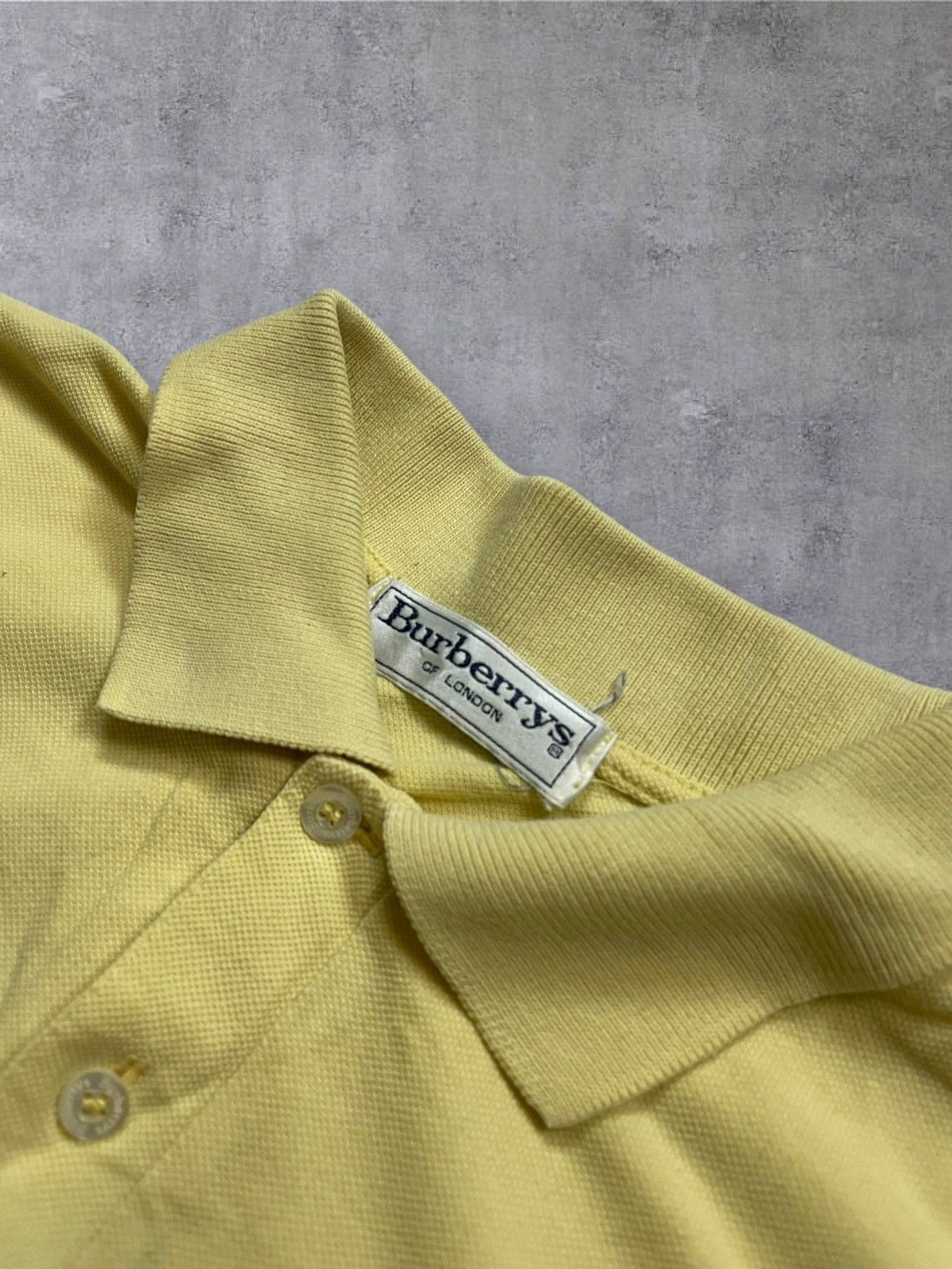 Burberry Burberry London Yellow Polo Size US L / EU 52-54 / 3 - 2 Thumbnail