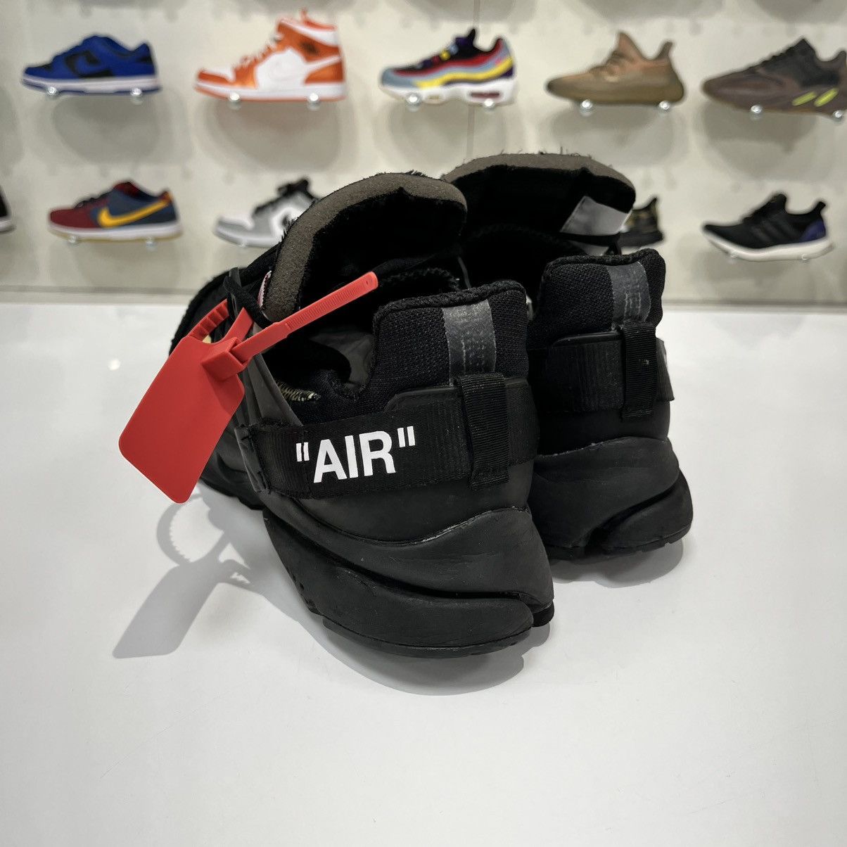Nike Nike Air Presto x Off-White Black (2018) Size US 11 / EU 44 - 4 Thumbnail