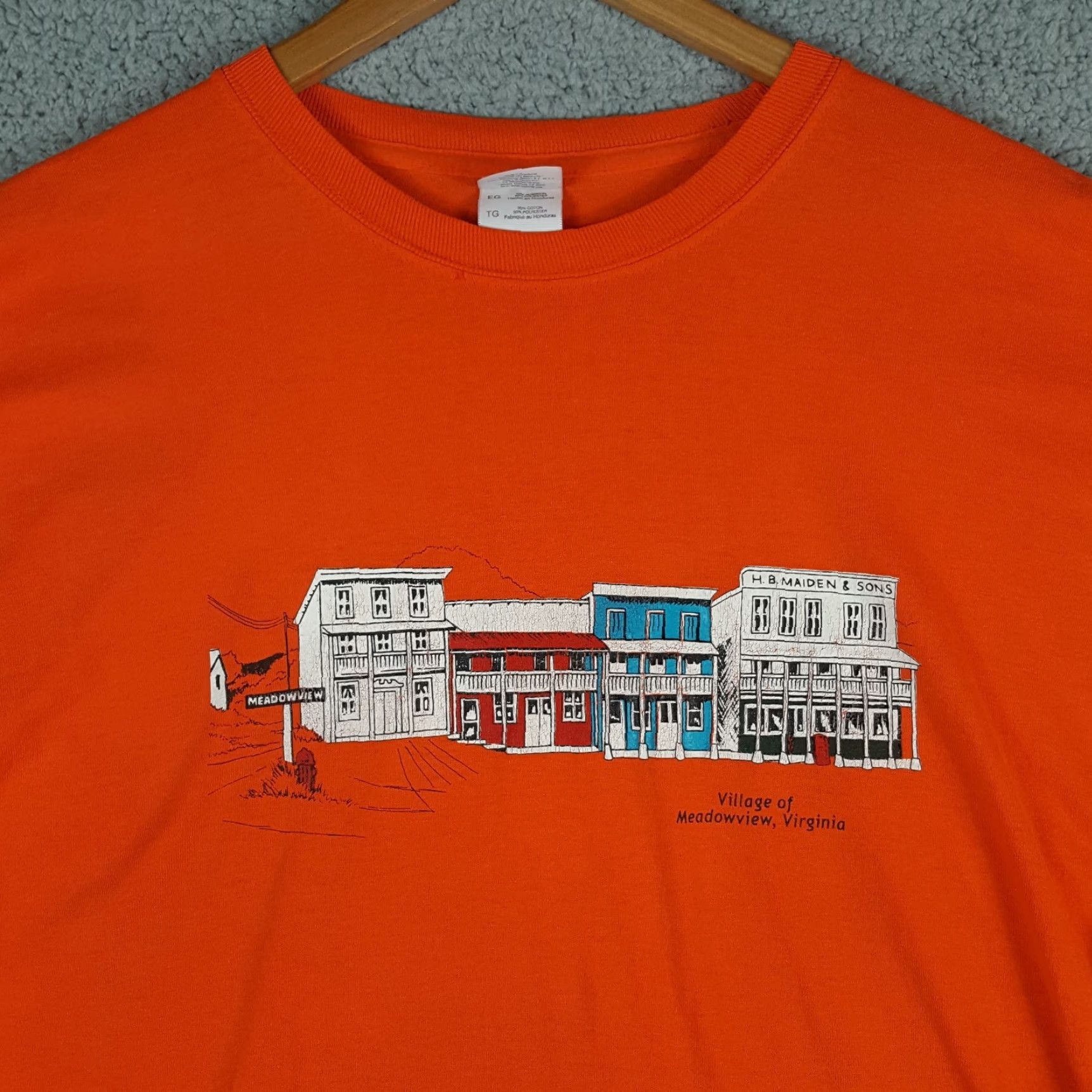 Gildan Vintage 90s Meadowview Virginia Village T Shirt Mens XL Travel VA Town Orange Cotton Embroidered Logo Gildan Size US XL / EU 56 / 4 - 2 Thumbnail