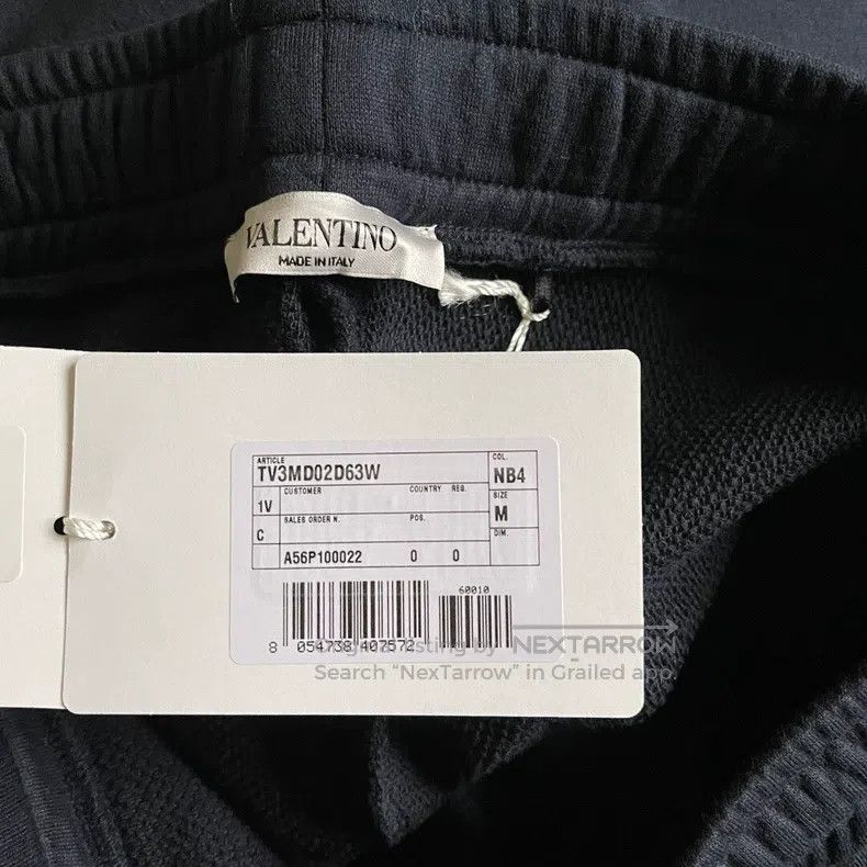 Valentino Valentino Classic offset logo men's cotton shorts Size US 32 / EU 48 - 5 Thumbnail