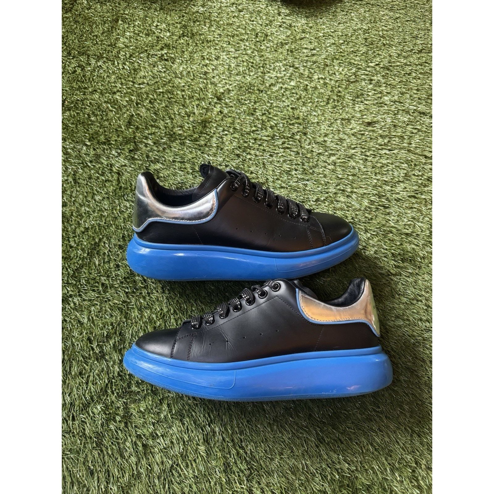 Alexander McQueen Alexander McQueen Oversized Sneakers black and blue Size 42 Size US 9 / EU 42 - 3 Thumbnail
