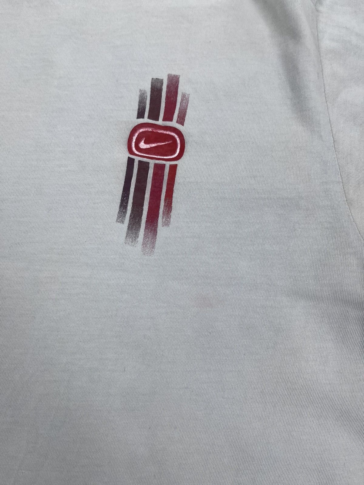 Nike Vintage Nike Logo Tee size XL Size US XL / EU 56 / 4 - 4 Thumbnail