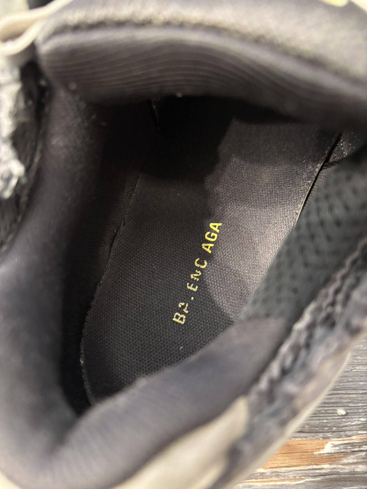 Balenciaga Balenciaga Runner Grey Yellow Size US9/EU42 Size US 9 / EU 42 - 9 Thumbnail