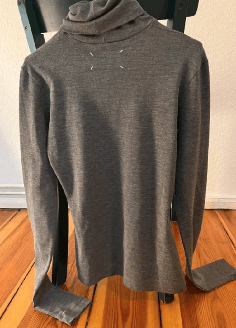 Maison Margiela MAison Margiela long sleeve high-neck wool jumper vintage Size M / US 6-8 / IT 42-44 - 2 Thumbnail