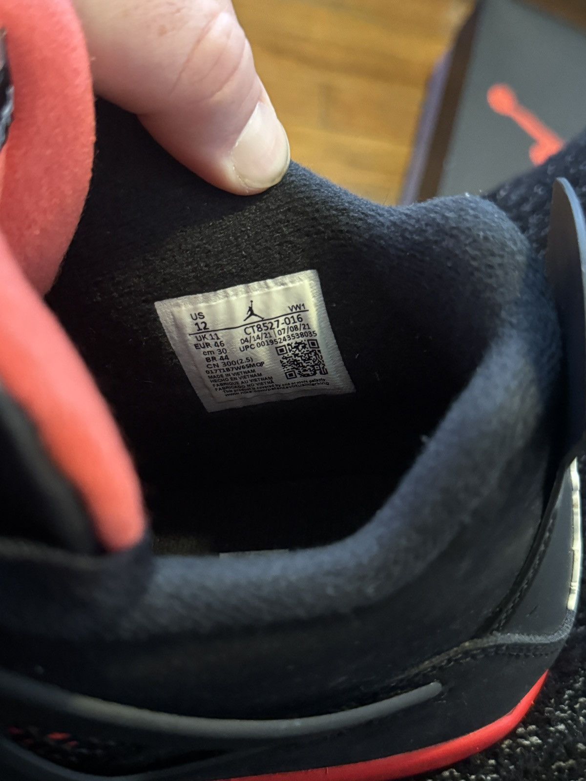 Jordan Brand × Nike JORDAN 4 RETRO RED THUNDER Size US 12 / EU 45 - 8 Thumbnail