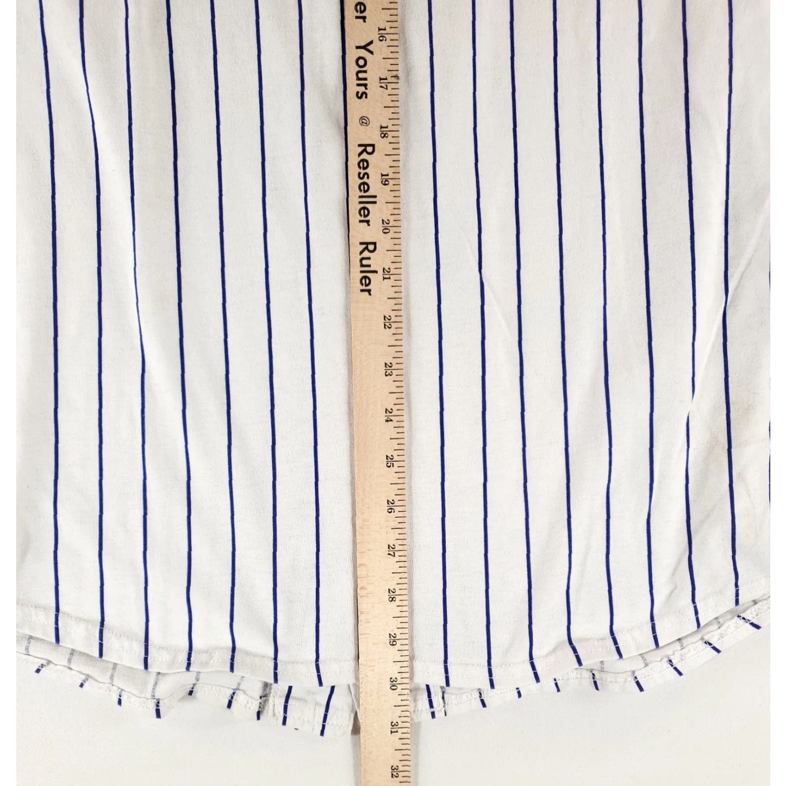 Russell Athletic VINTAGE Chicago Cubs T Shirt Jersey Pin Stripe White Made USA Mens XL Shirt Size US XL / EU 56 / 4 - 7 Thumbnail