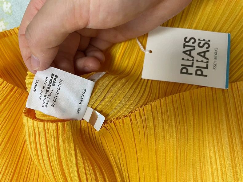 Issey Miyake issey miyake size:3 Yellow short-sleeved top 2505-Nextarro Size US XXS / EU 40 - 4 Thumbnail