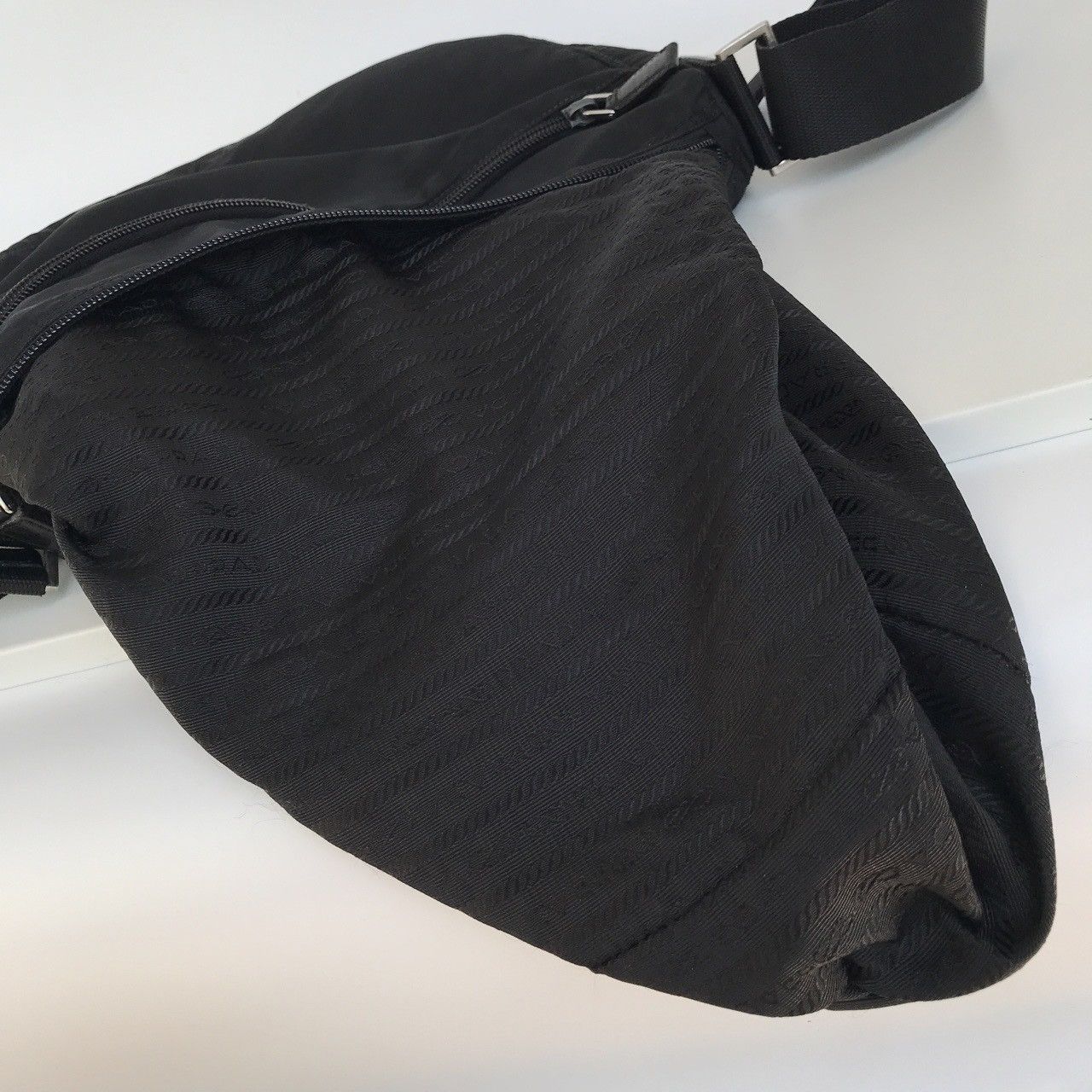 Prada 🔥Hot Items 🔥Prada Crossbody Size ONE SIZE - 14 Thumbnail