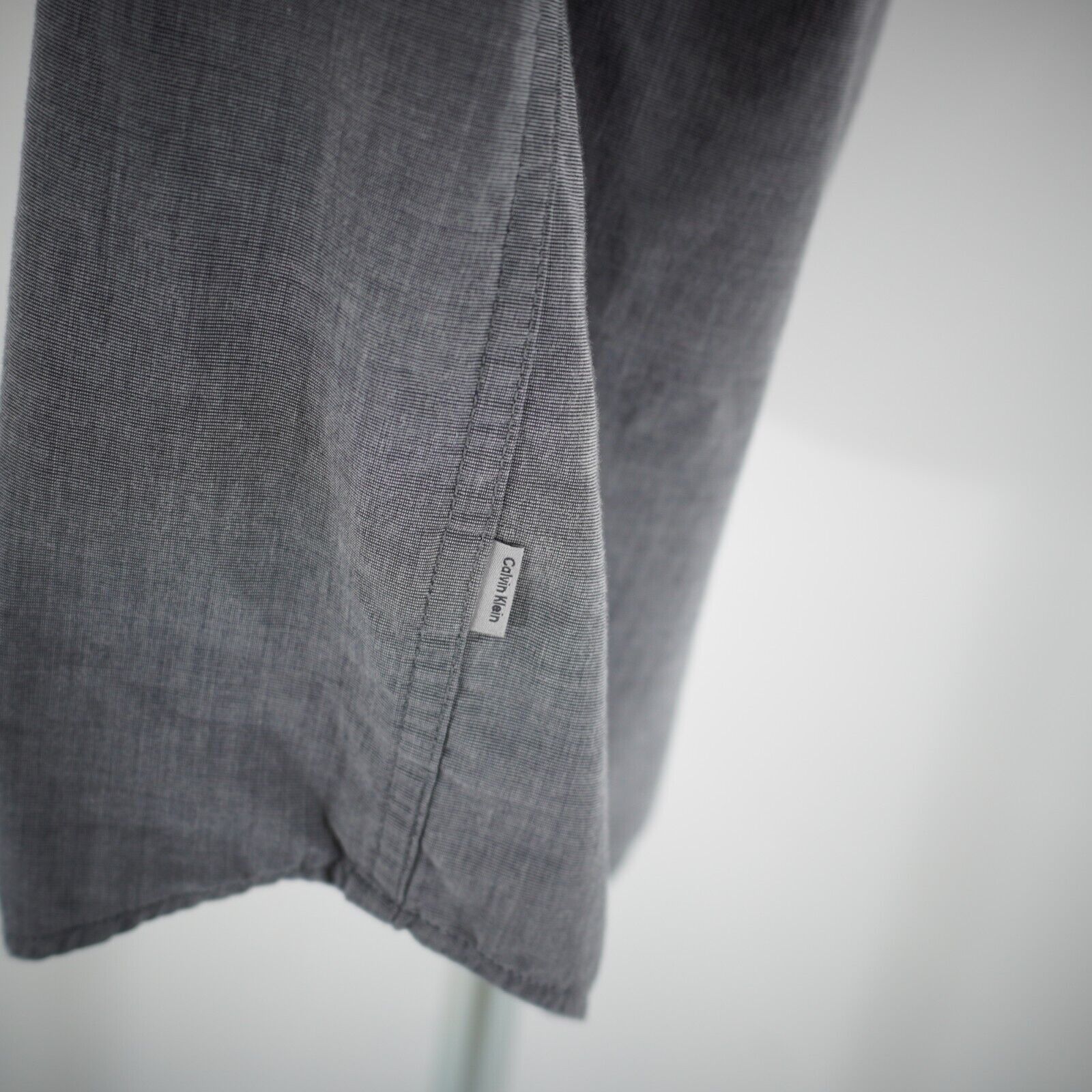 Calvin Klein Calvin Klein Gray XL Flip Cuff Collared Cotton Button Down Size US XL / EU 56 / 4 - 6 Thumbnail