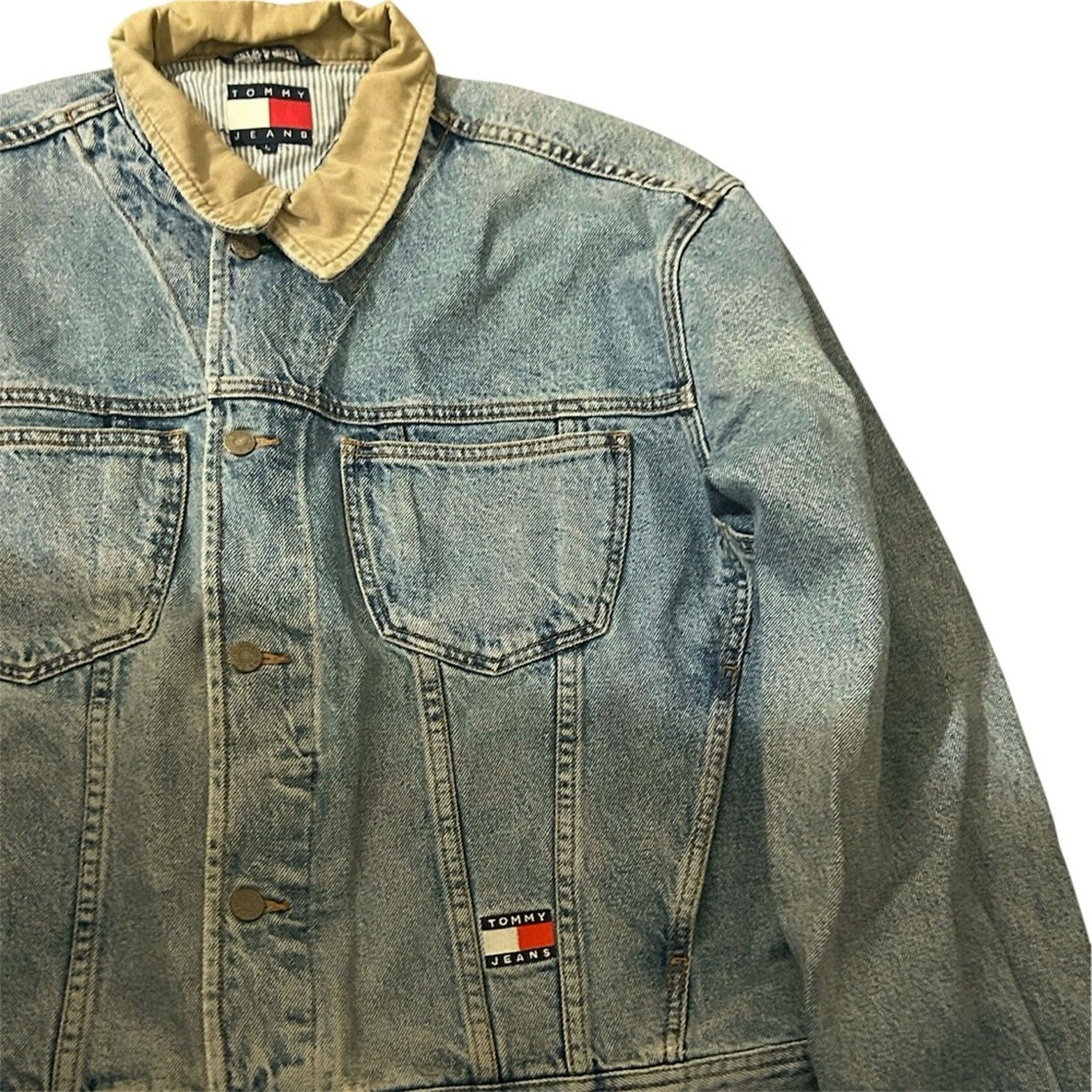 Tommy Hilfiger 90s Vintage Tommy Jeans Light Denim Trucker Patch Jacket Size US M / EU 48-50 / 2 - 4 Thumbnail