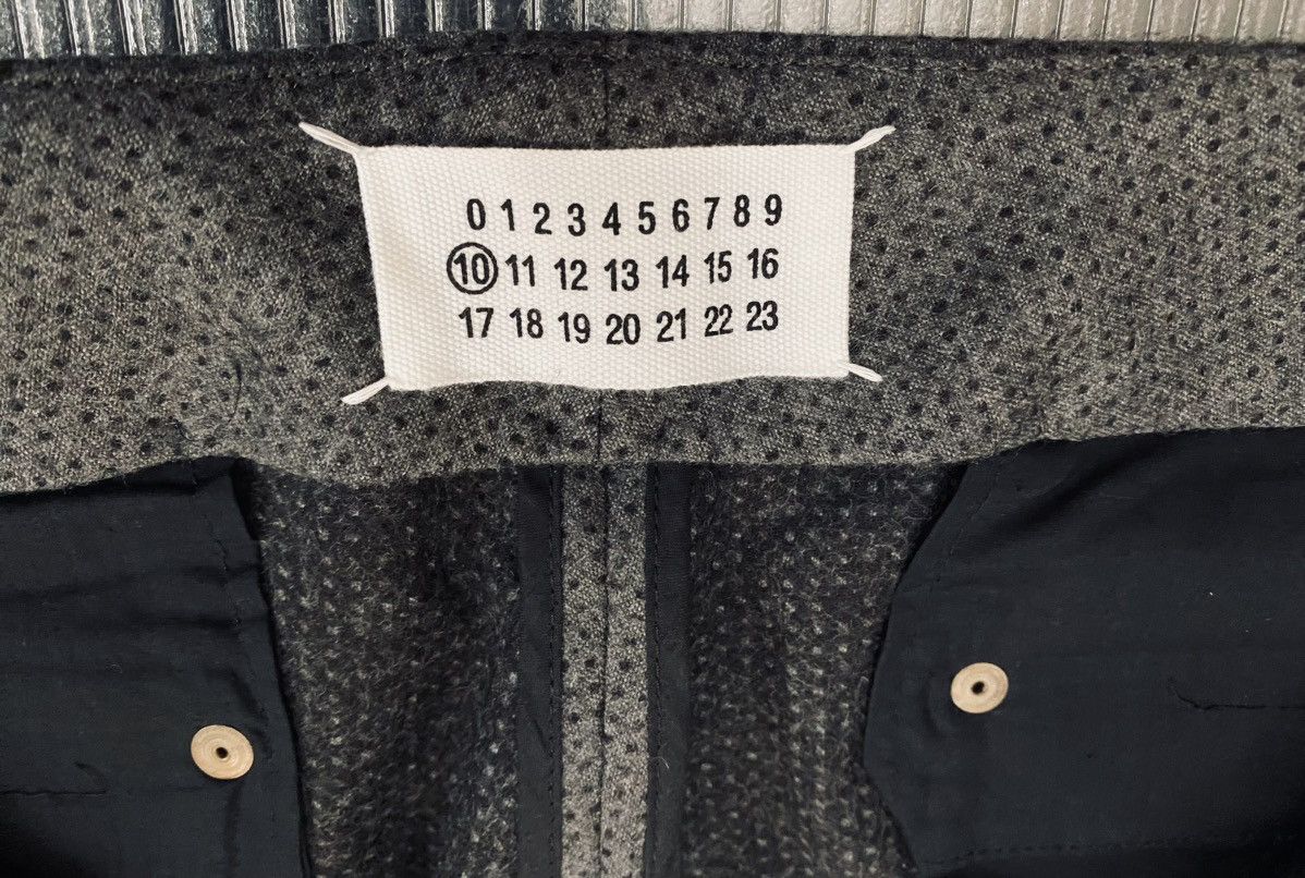 Maison Margiela MM 10 🇮🇹 grey blue dotted felt wool showtime slacks 36 NWT Size US 36 / EU 52 - 2 Thumbnail