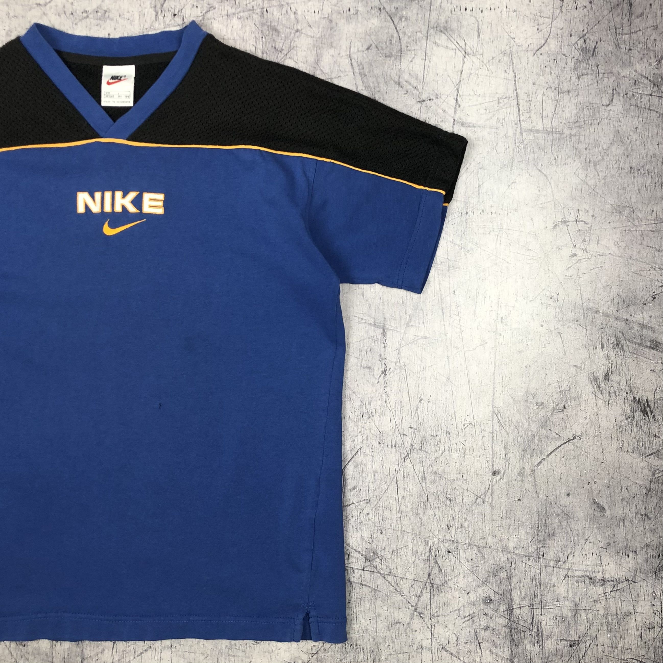 Nike Y2K Nike Swoosh Logo Mesh Jersey Tee Size US S / EU 44-46 / 1 - 4 Thumbnail