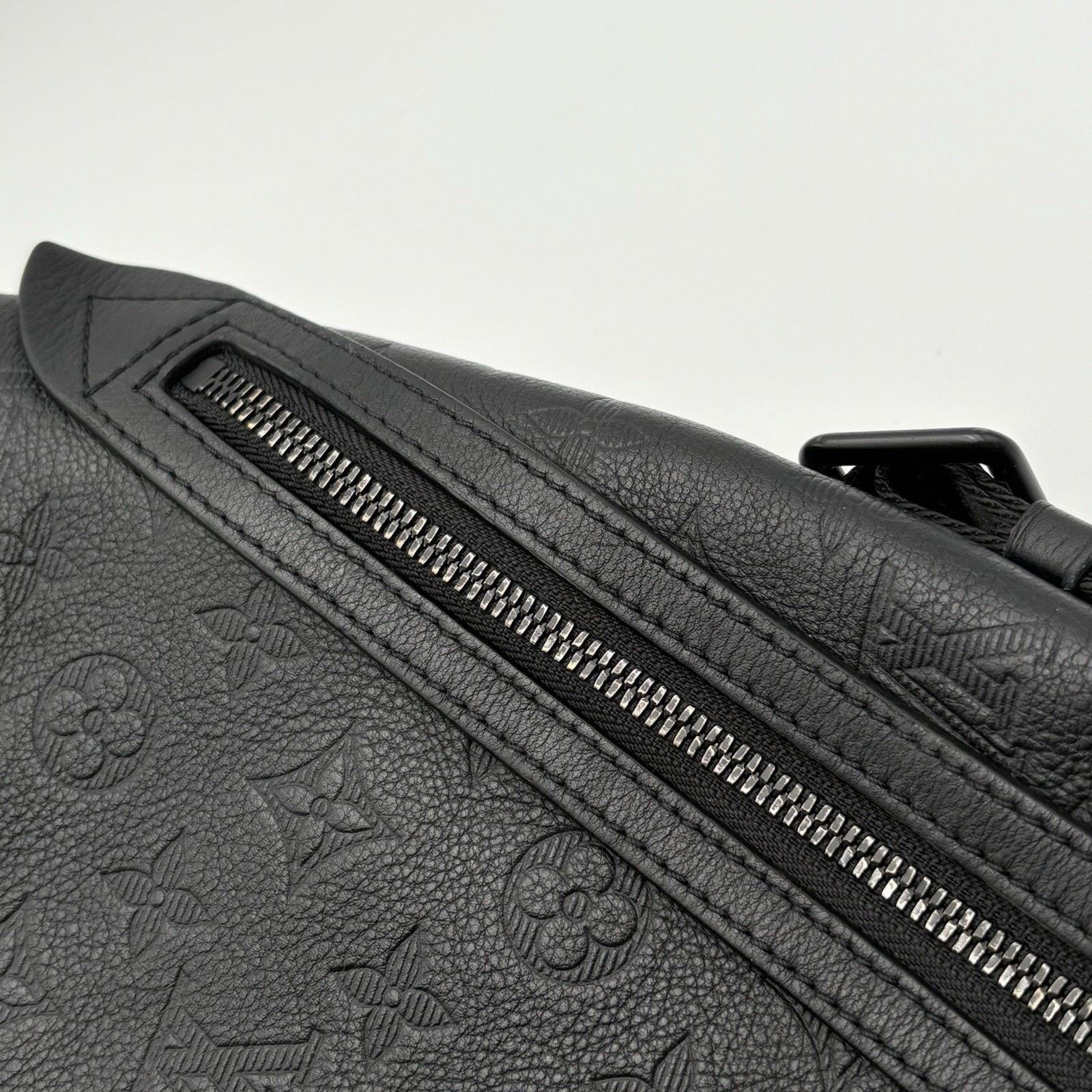 Louis Vuitton Louis Vuitton Monogram Sling Bag ' Black ' | SUPER CLEAN! Size ONE SIZE - 13 Thumbnail