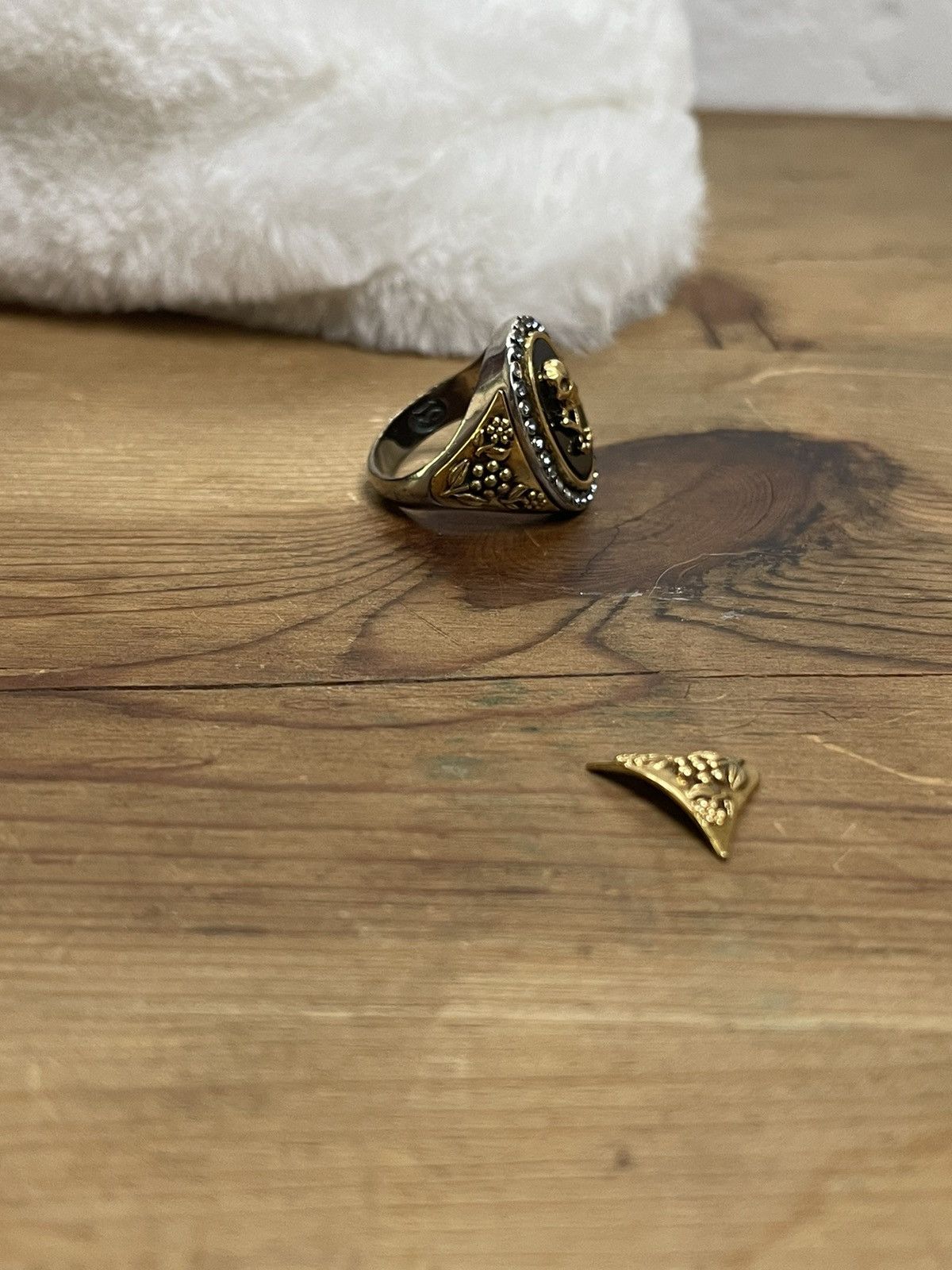Alexander McQueen Alexander McQueen Two Tone Skeleton Ring Size ONE SIZE - 2 Thumbnail