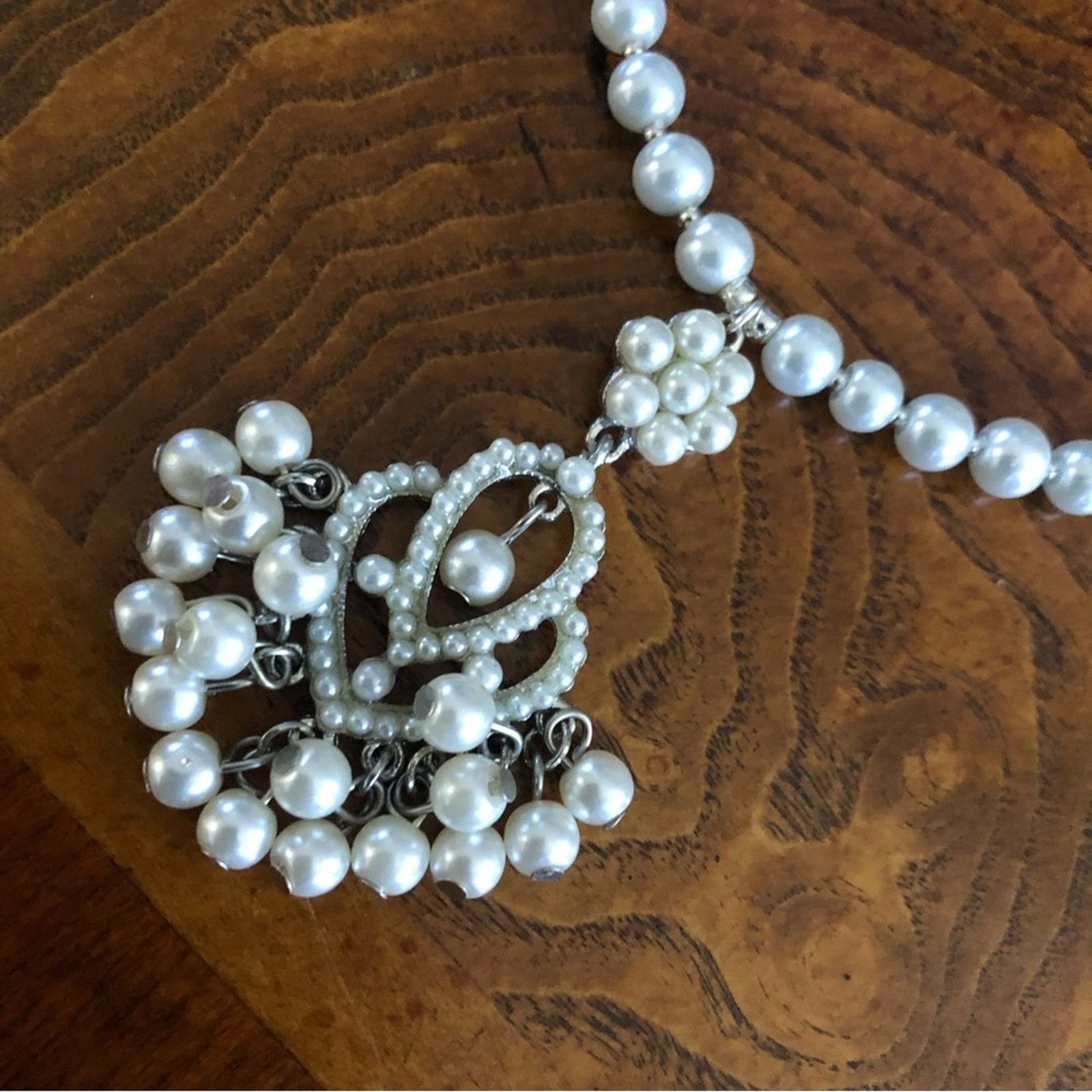 Handmade Handcrafted repurpose faux pearl chandelier Pearl necklace Size ONE SIZE - 8 Thumbnail