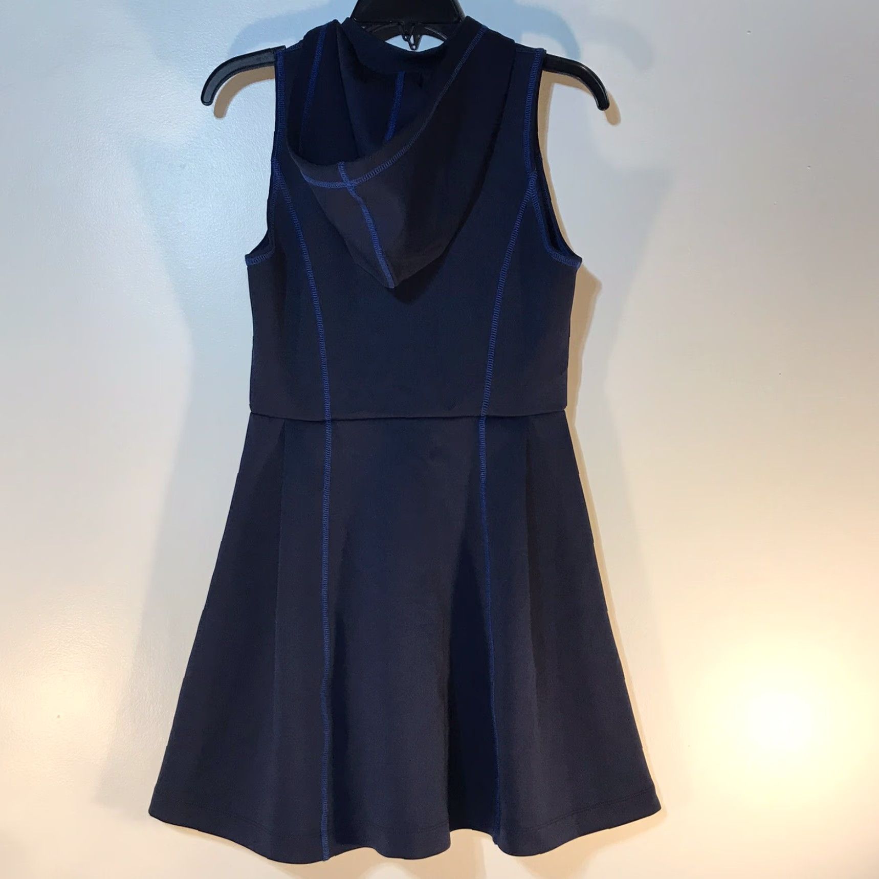 Hunter Hunter Women’s Navy Zip Sleeveless Hoodie Dress at Knee Summer Casual Jacket S Size S / US 4 / IT 40 - 4 Thumbnail