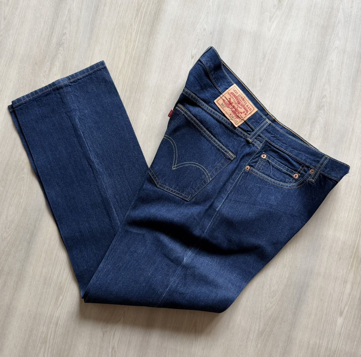Levi's Vintage Levis Y2K 05 501 Dark Starched Crease Raw Sz 36x32 Size US 36 / EU 52 - 2 Thumbnail