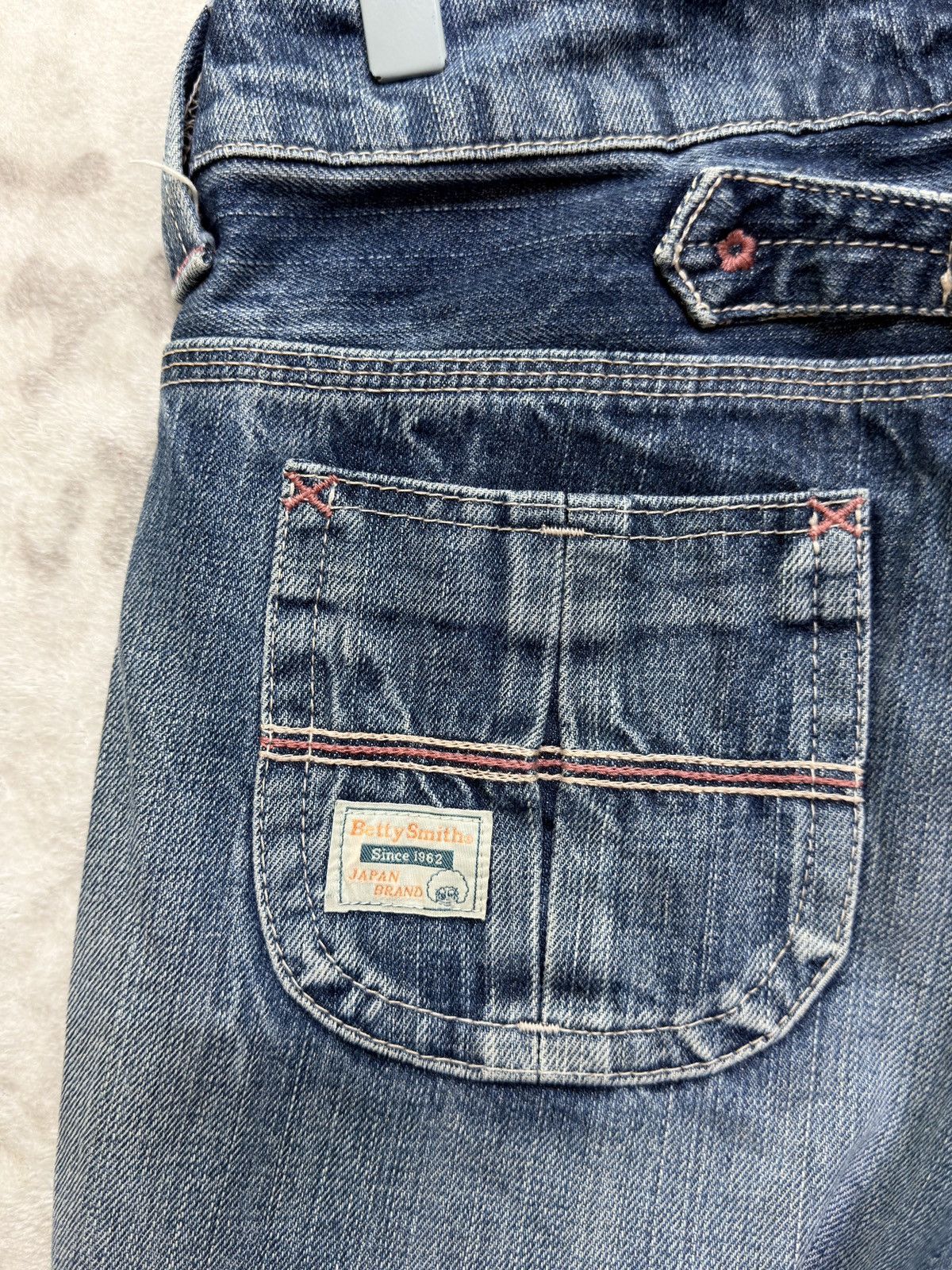 Japanese Brand Y2K Betty Smith Straight Cut Buckle Back Low Rise Denim Size 29" - 15 Thumbnail