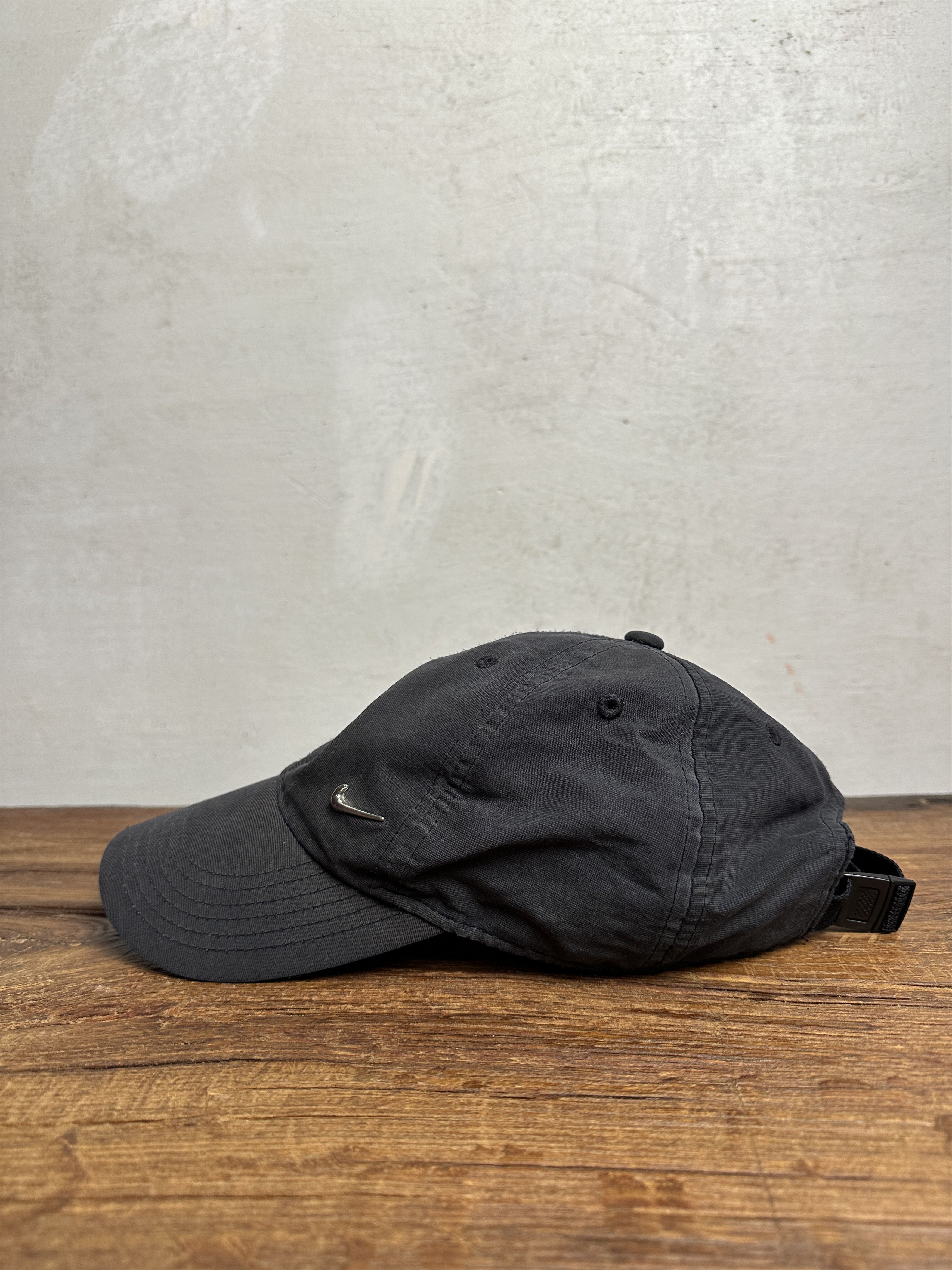 Nike Vintage Nike Logo Baseball Cap Size ONE SIZE - 2 Thumbnail