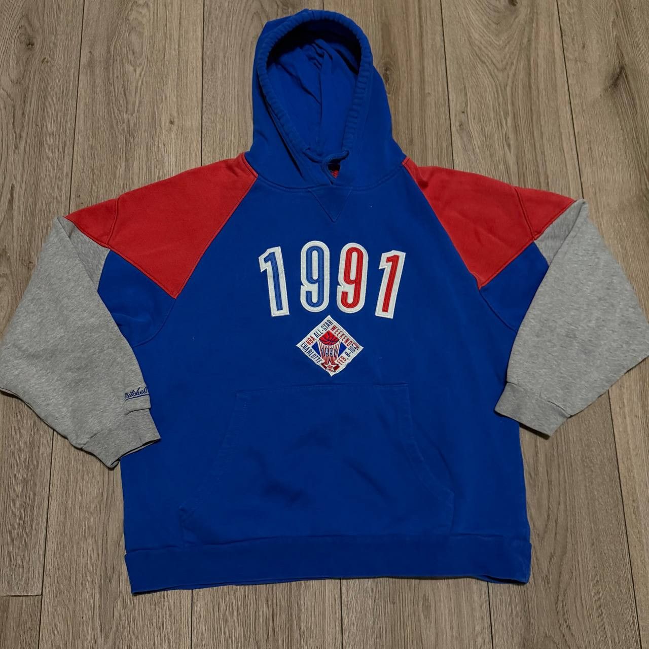 Mitchell & Ness Mitchell and Ness 1991 All Star Weekend Multicolor Hoodie Size US L / EU 52-54 / 3 - 1 Thumbnail
